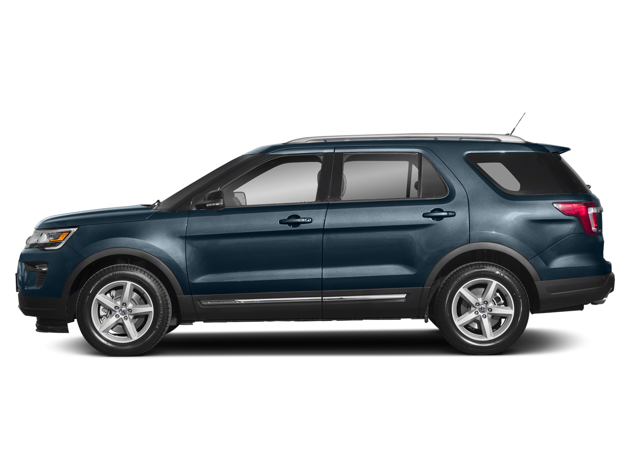 2018 Ford Explorer XLT W/ 3RD ROW SEATS & REARVIEW CAMERA