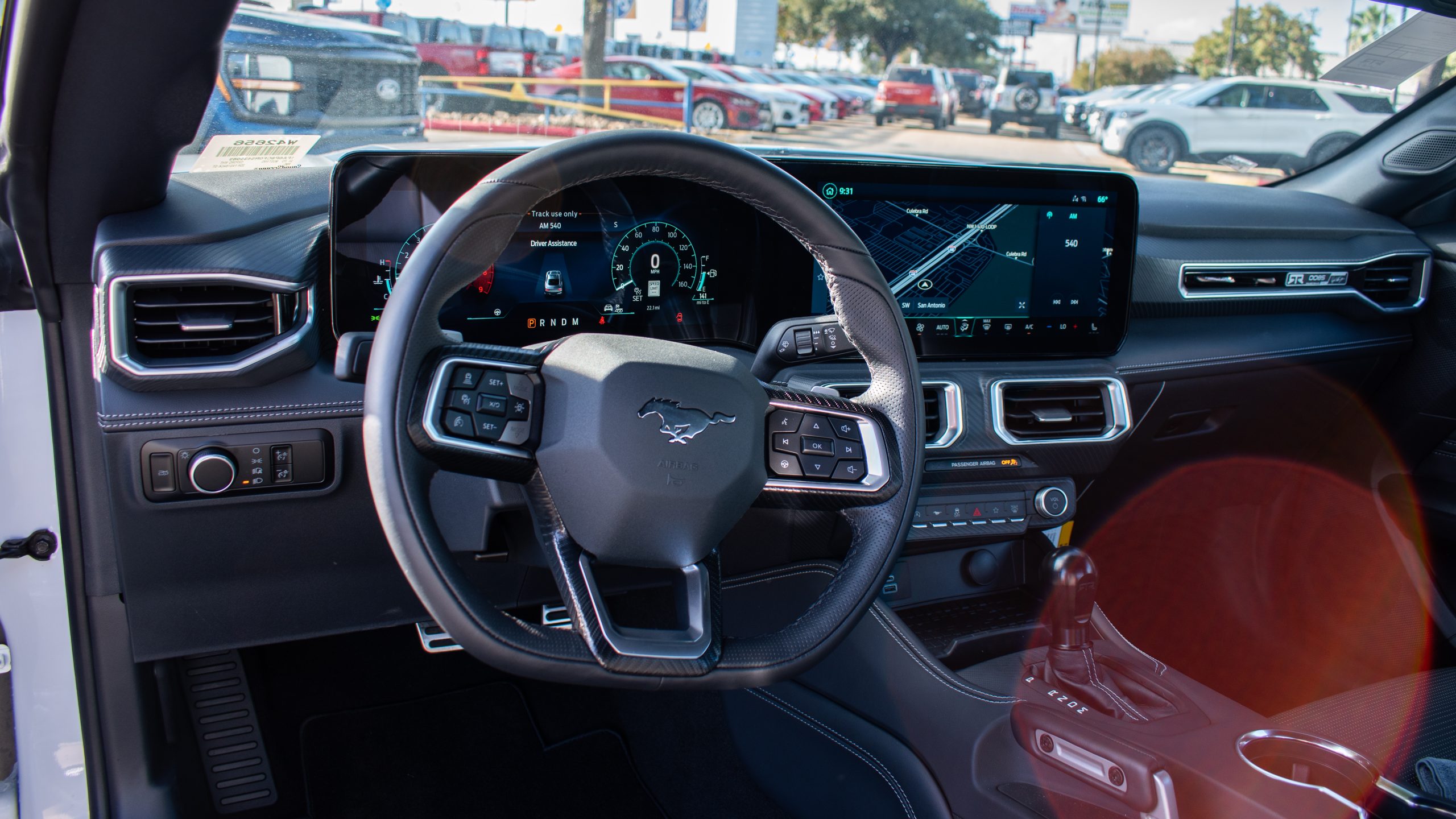 2024 RTR SPEC 3 IN OXFORD WHITE