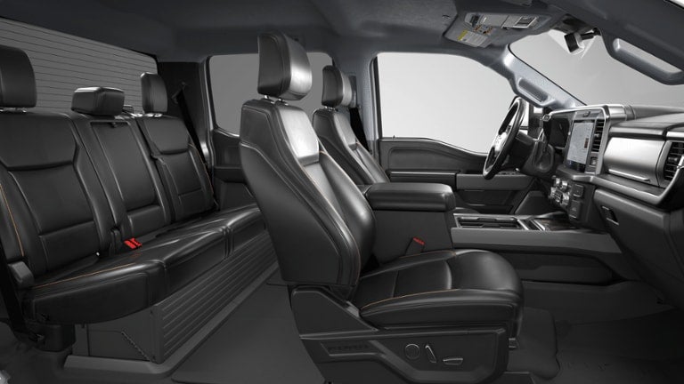 2026 Ford Super Duty F-350® Lariat®