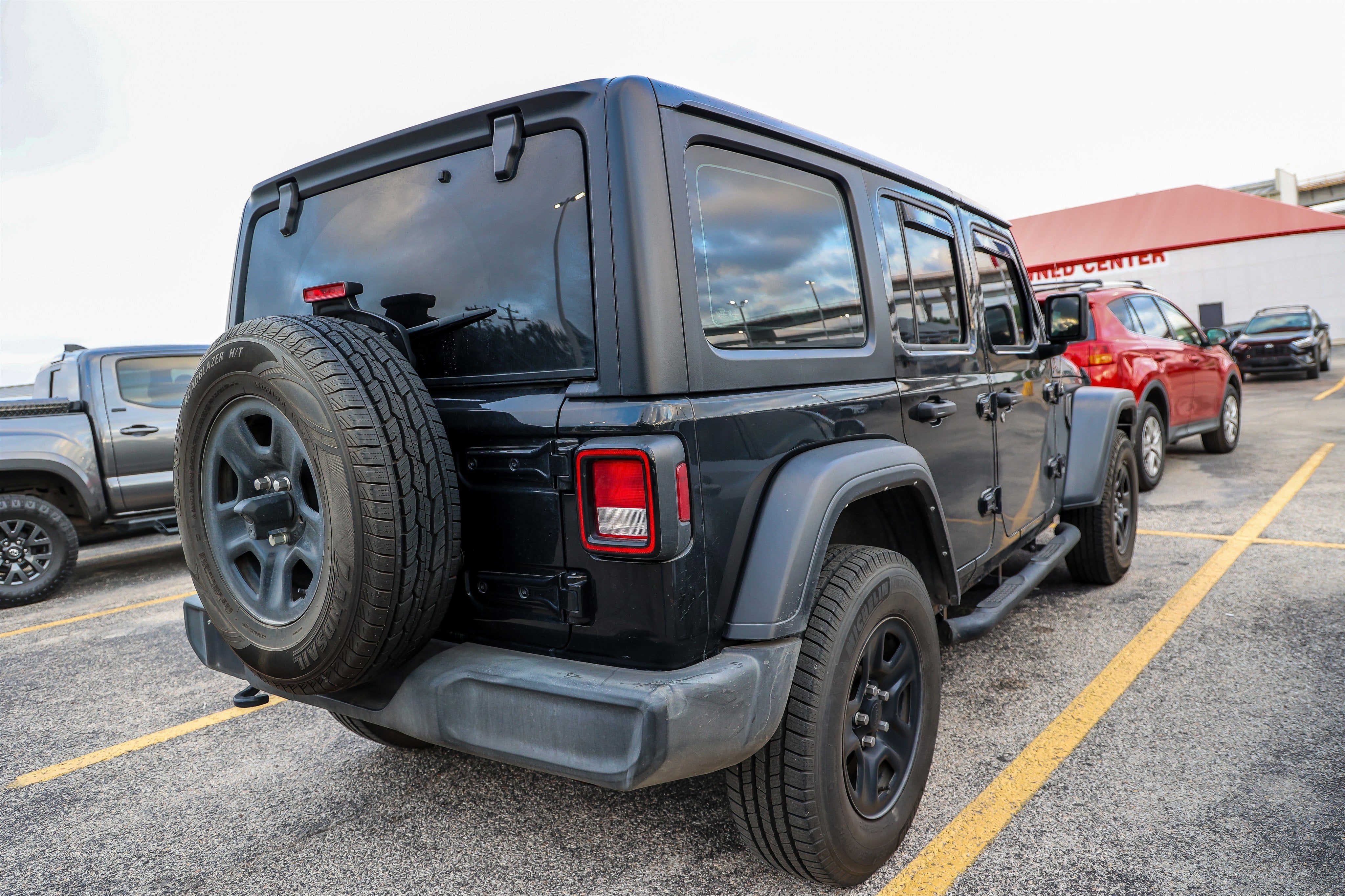 2022 Jeep Wrangler Unlimited Sport