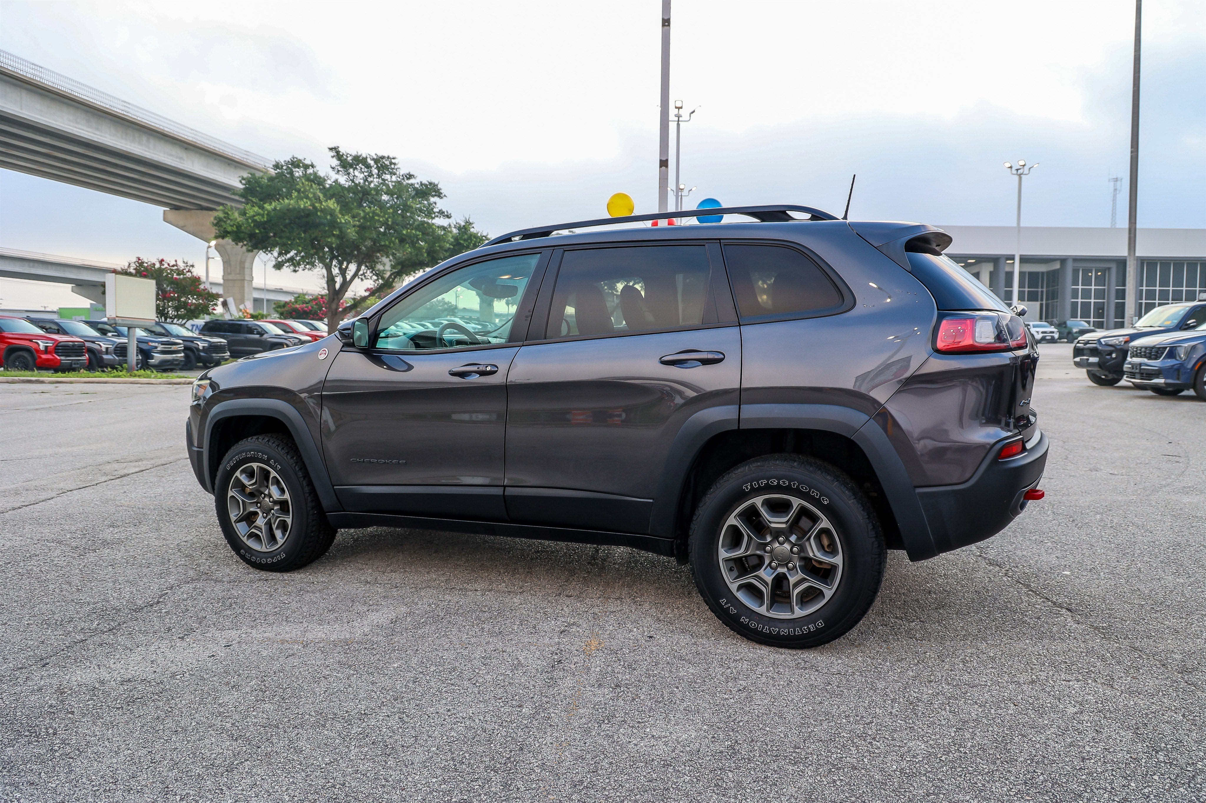 2022 Jeep Cherokee Trailhawk