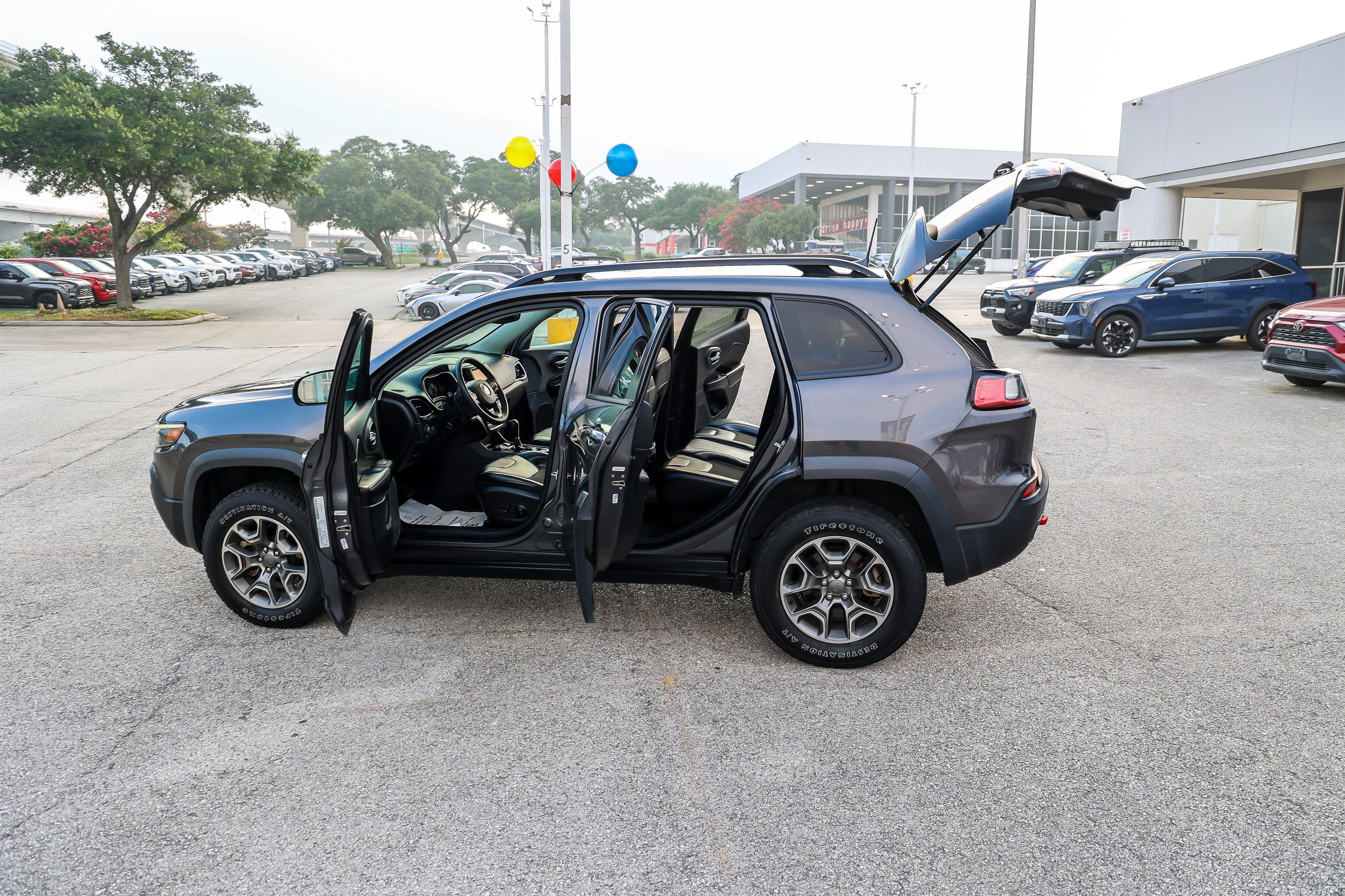 2022 Jeep Cherokee Trailhawk