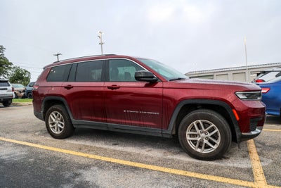 2022 Jeep Grand Cherokee L Laredo