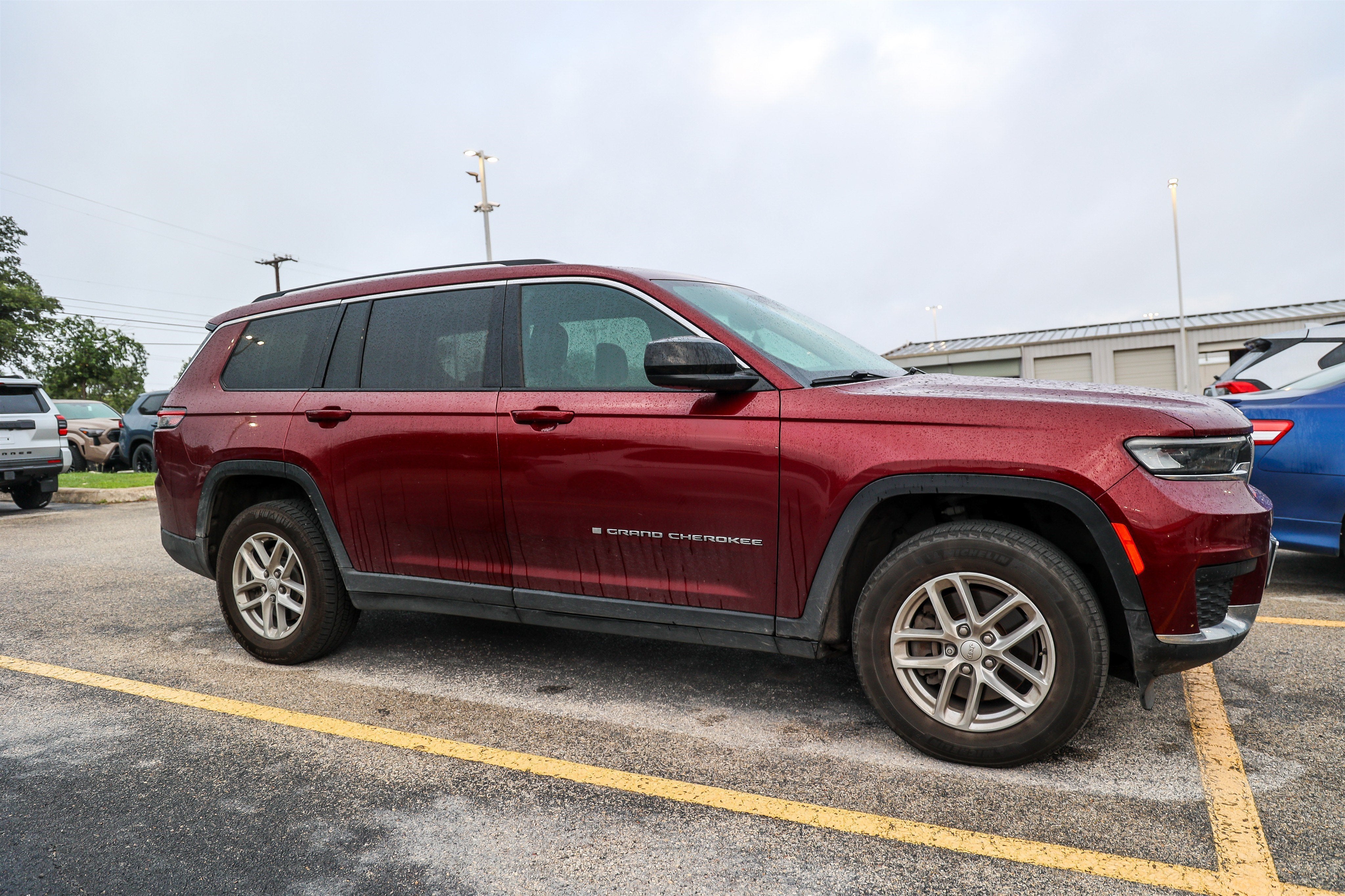 2022 Jeep Grand Cherokee L Laredo