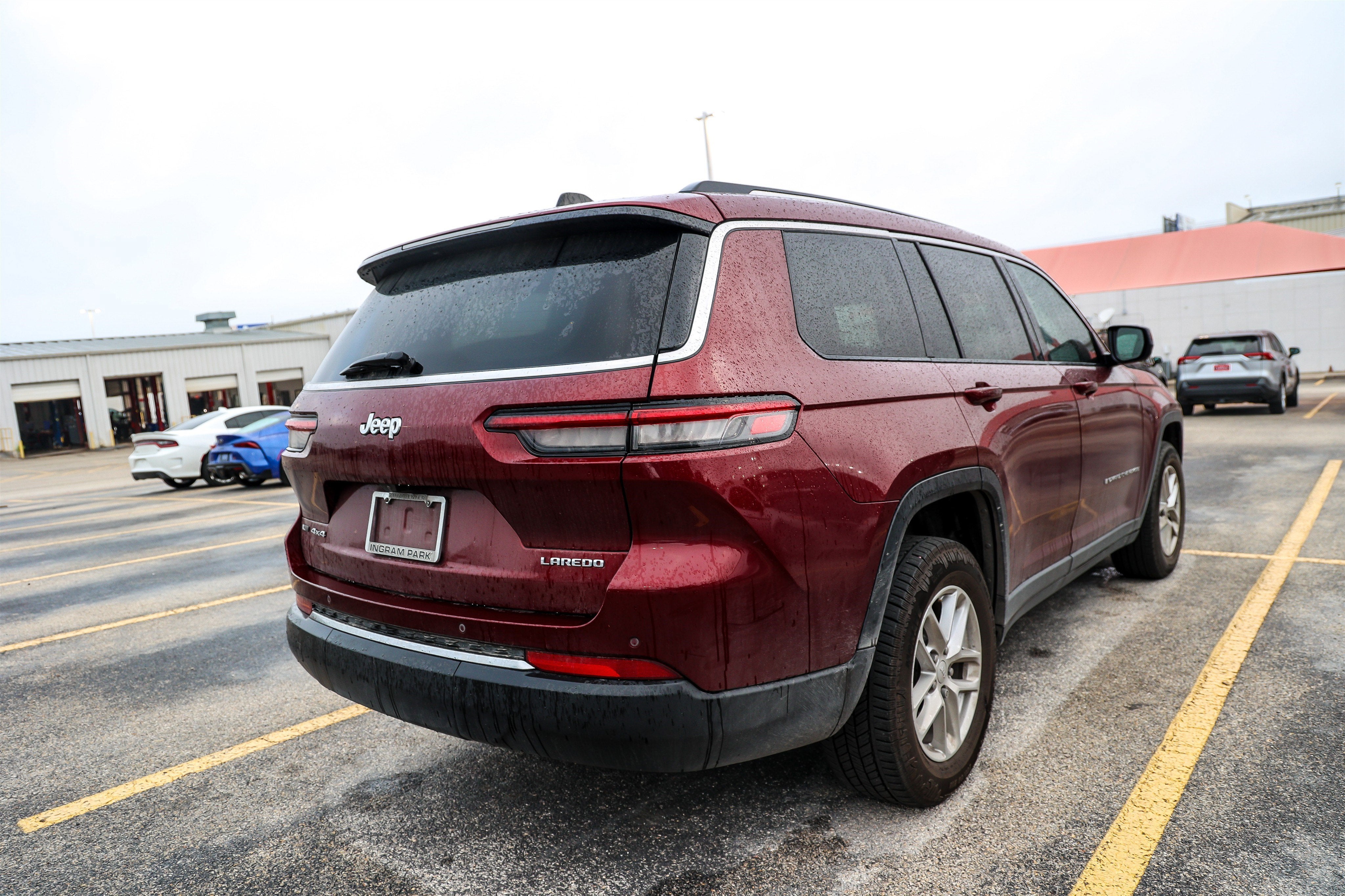 2022 Jeep Grand Cherokee L Laredo
