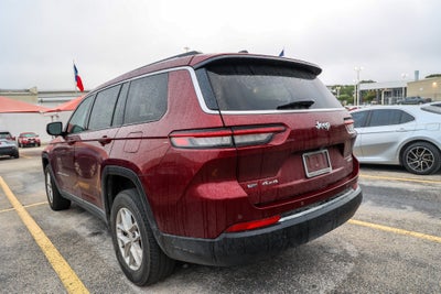 2022 Jeep Grand Cherokee L Laredo