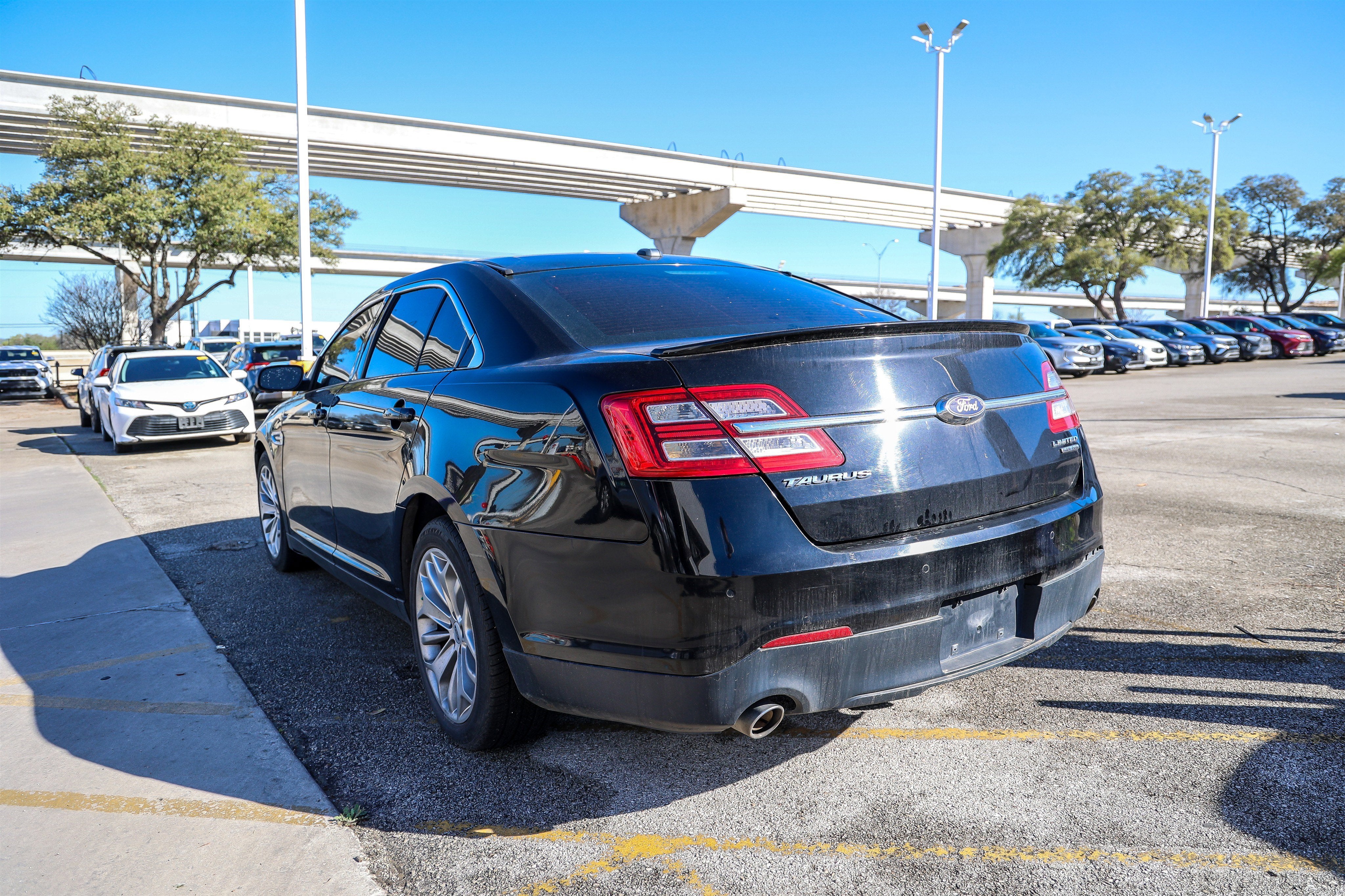 2018 Ford Taurus Limited