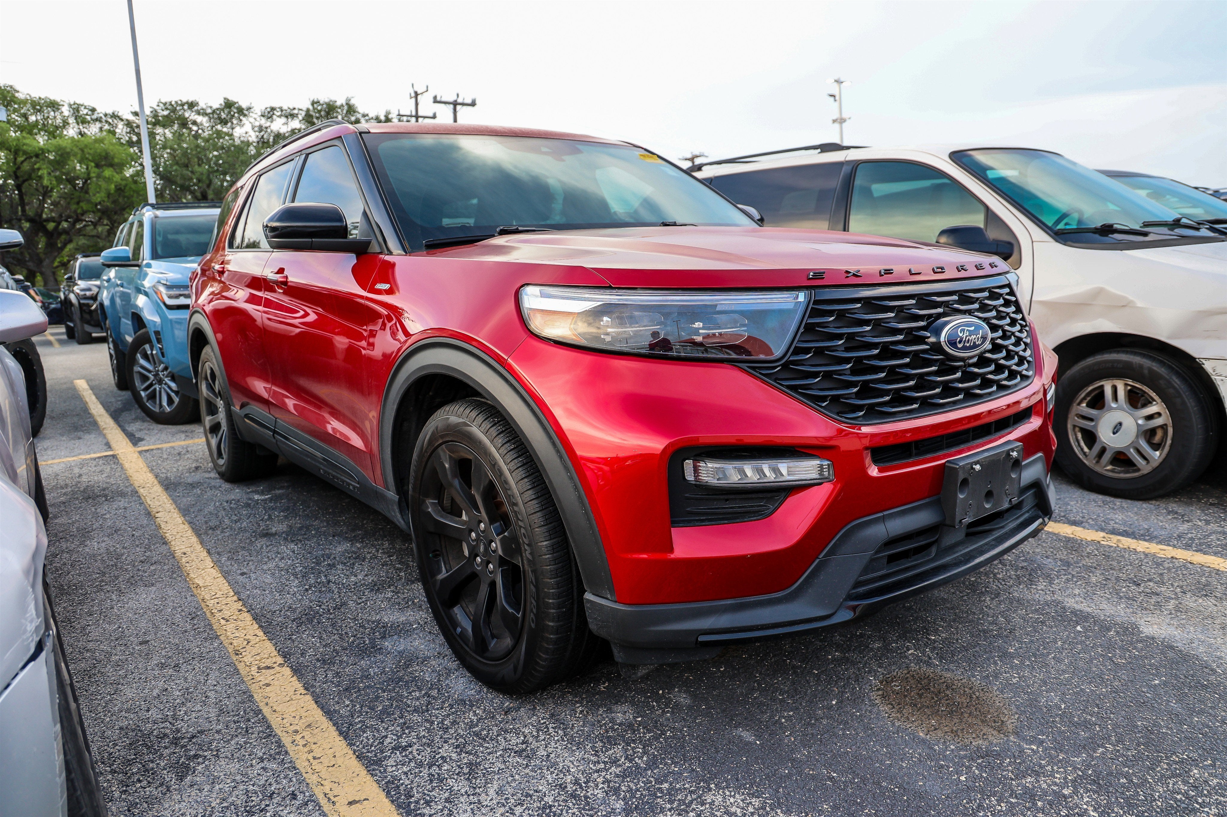 2024 Ford Explorer ST-Line