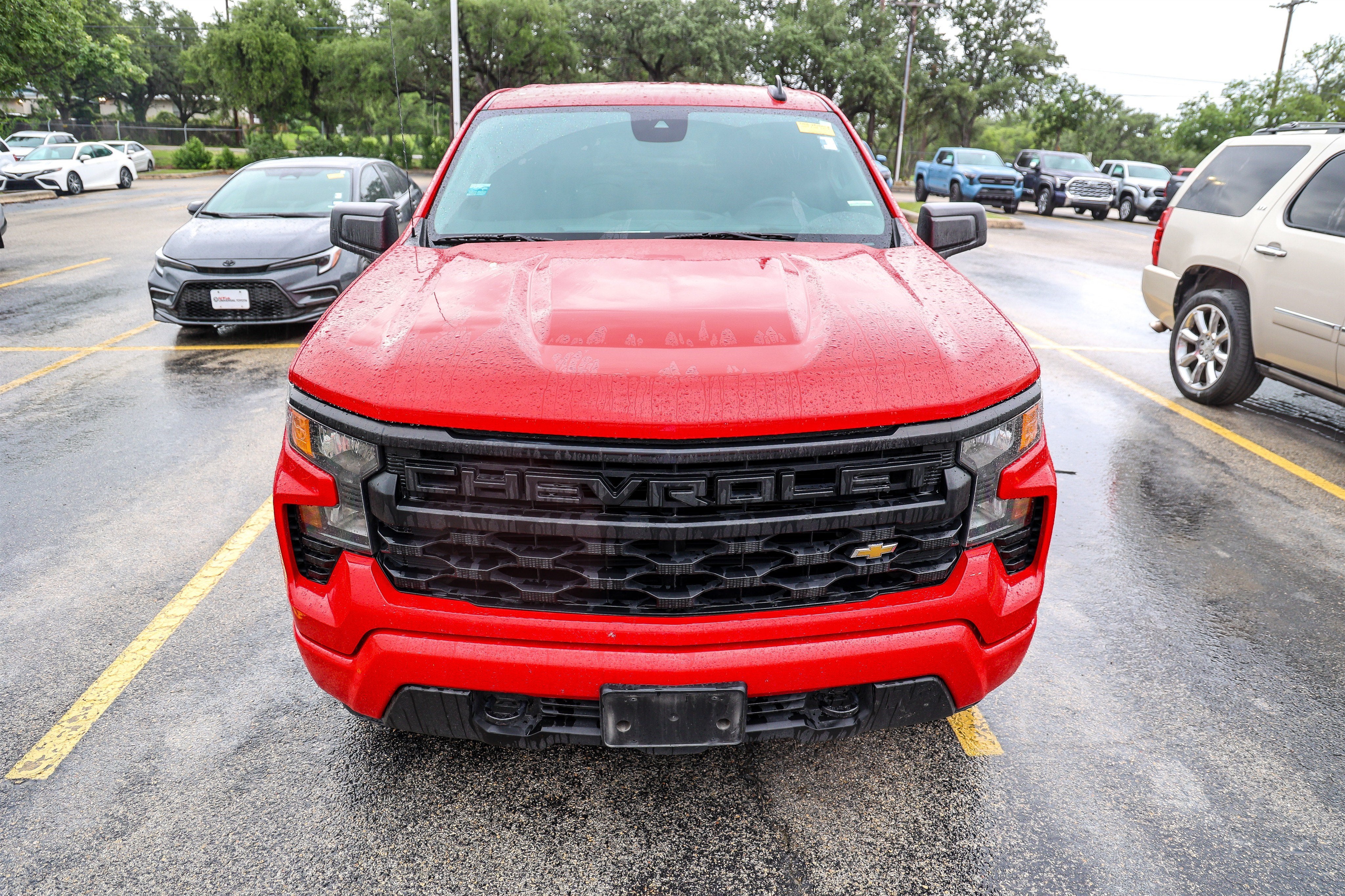 2022 Chevrolet Silverado Custom