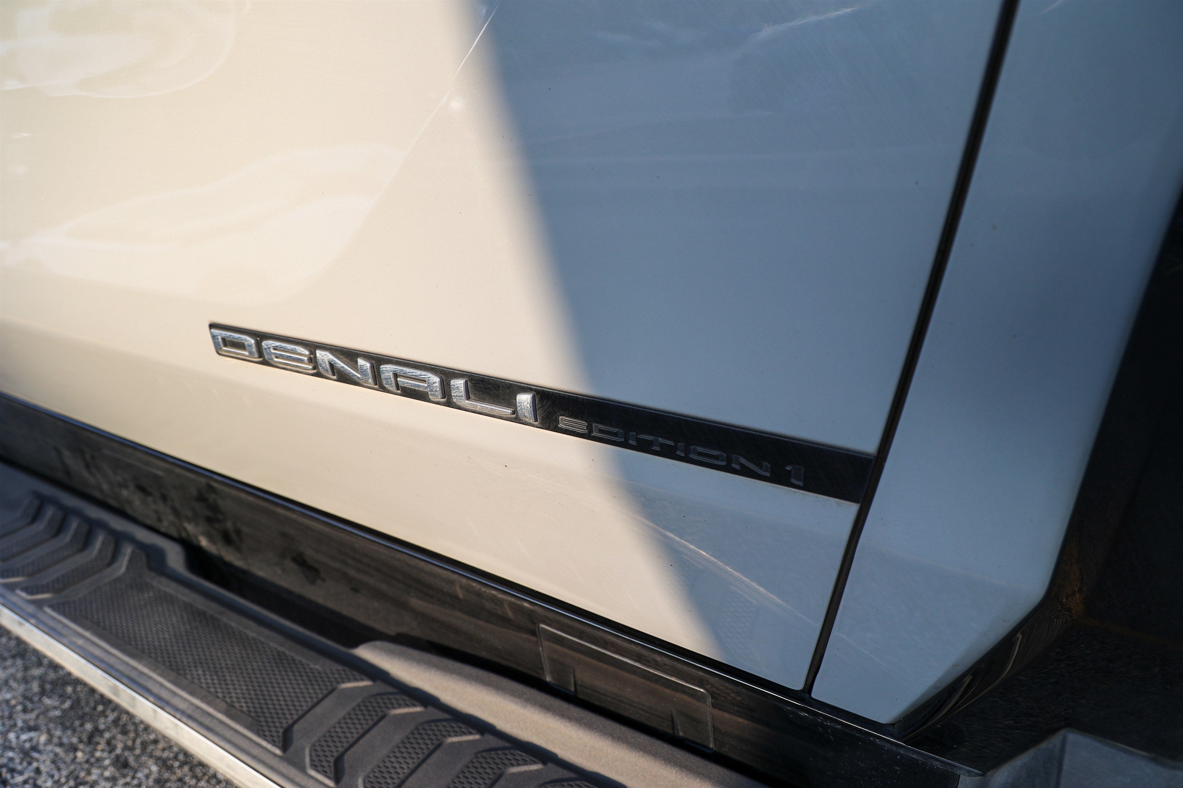 2024 GMC Sierra EV Denali Edition 1