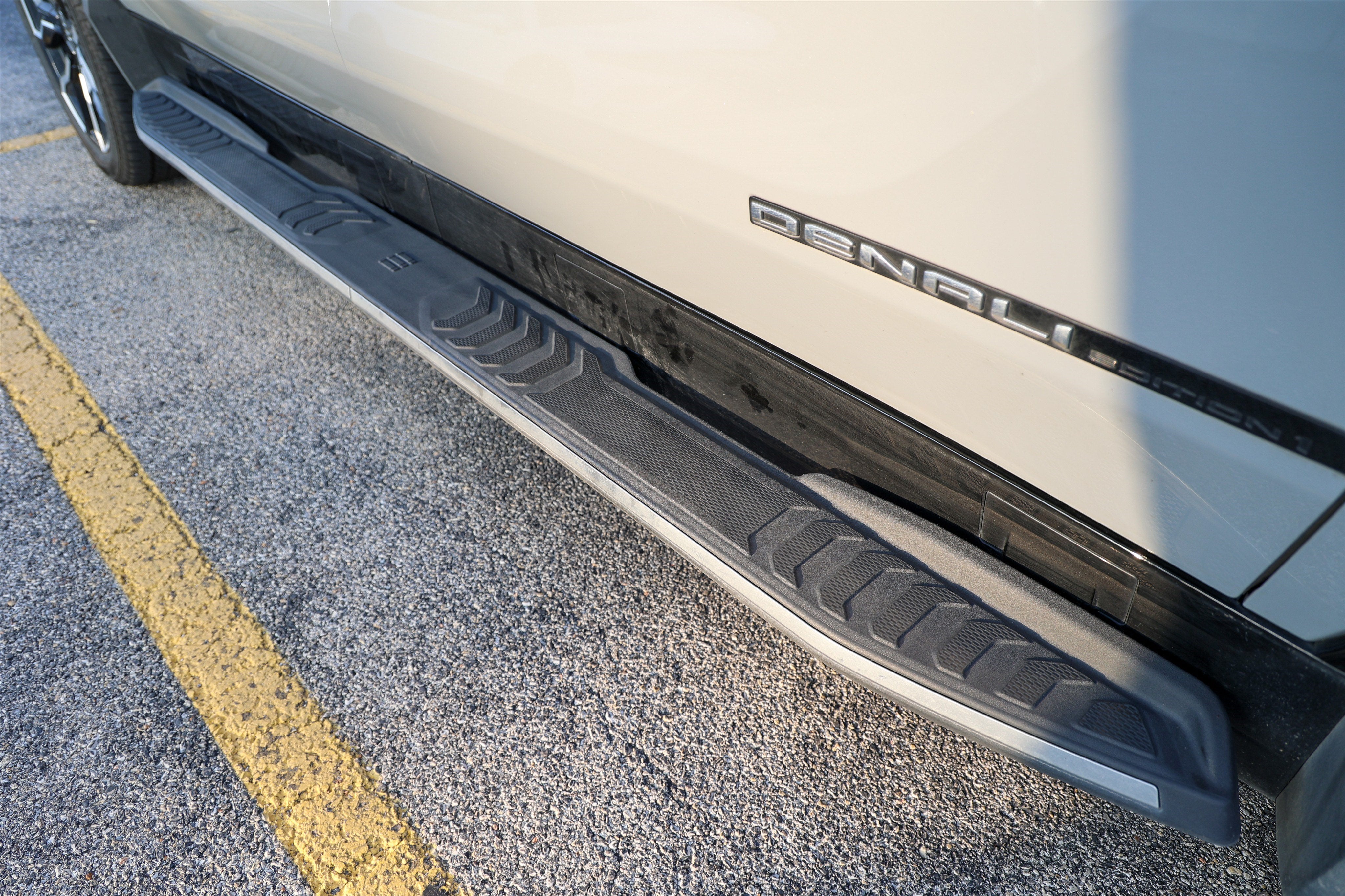 2024 GMC Sierra EV Denali Edition 1