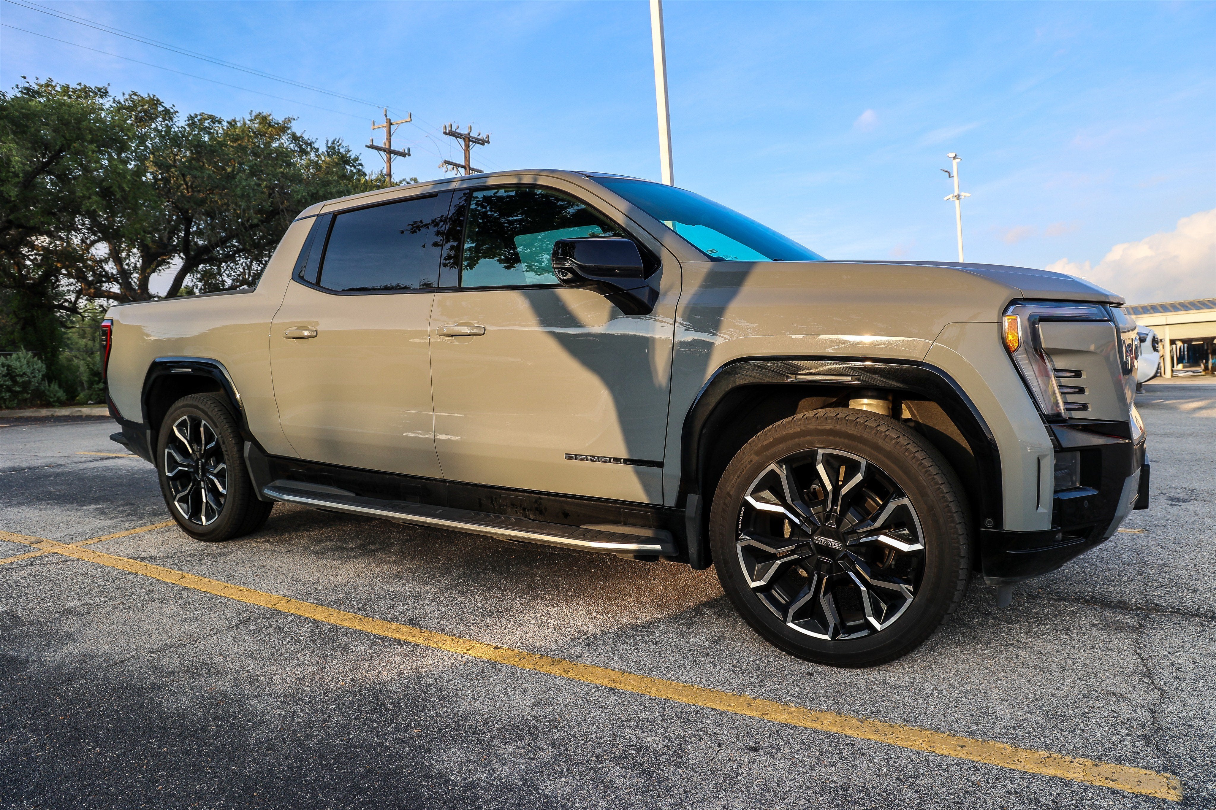 2024 GMC Sierra EV Denali Edition 1