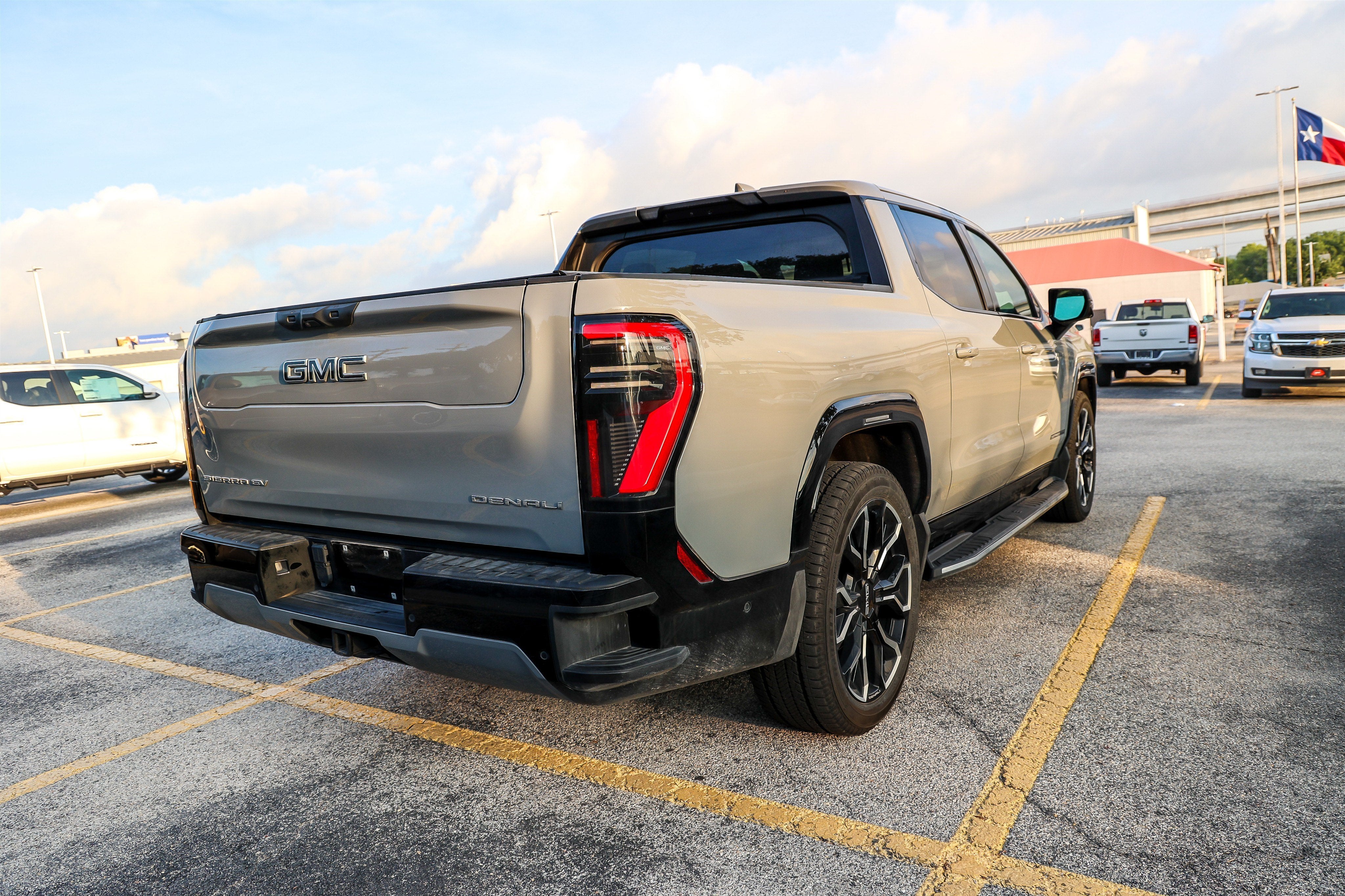 2024 GMC Sierra EV Denali Edition 1