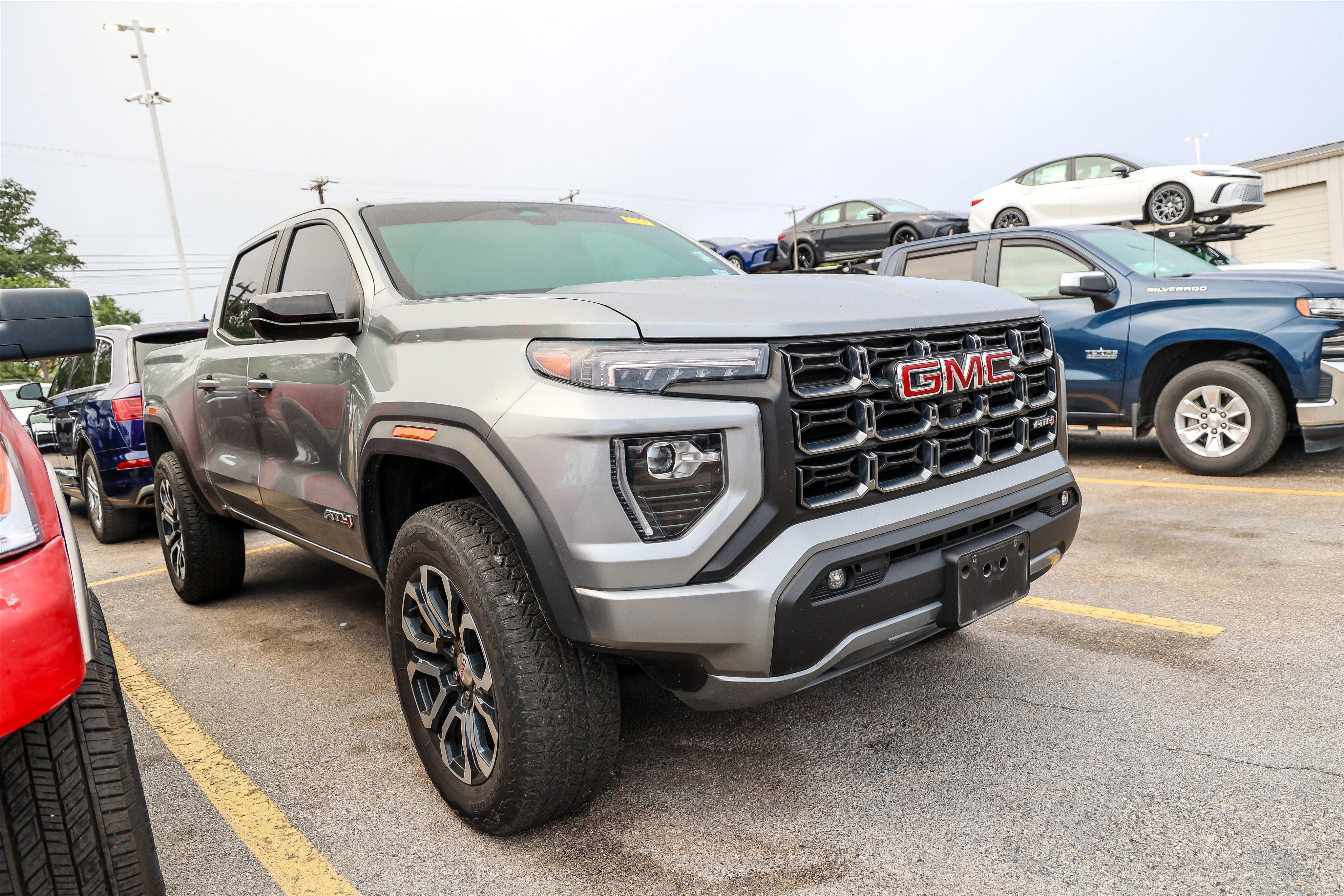 2023 GMC Canyon 4WD AT4