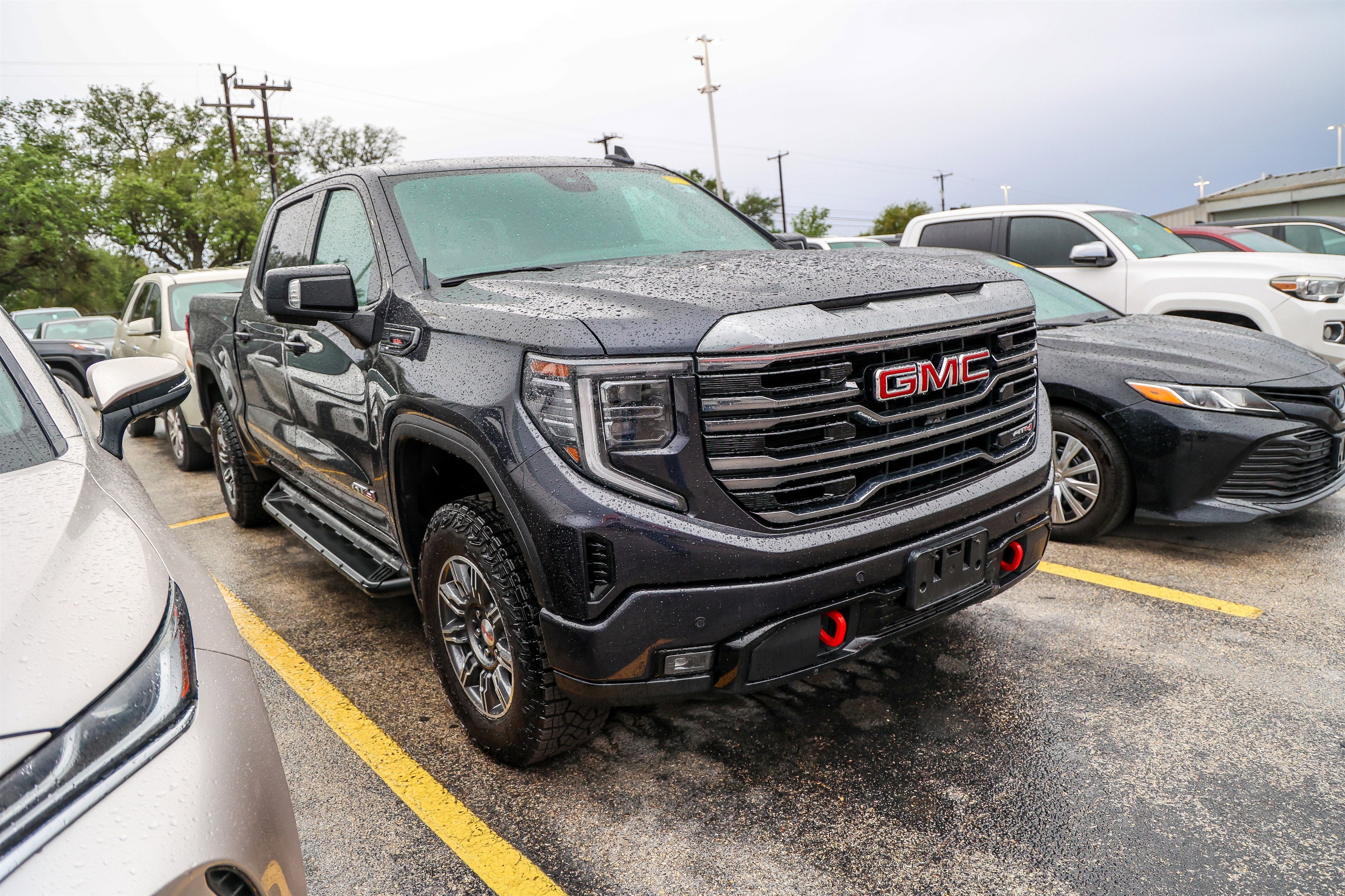 2024 GMC Sierra AT4