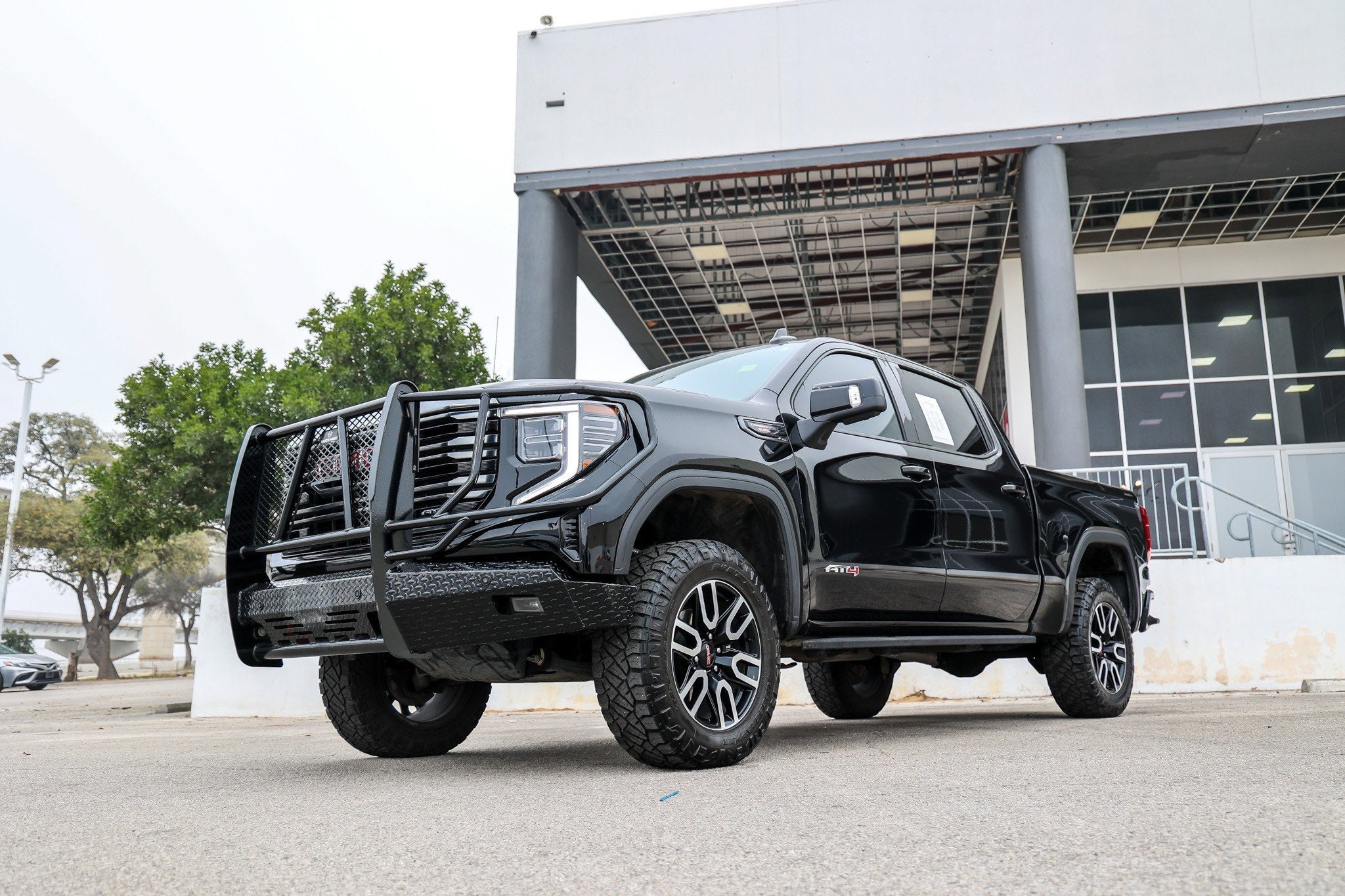 2024 GMC Sierra AT4