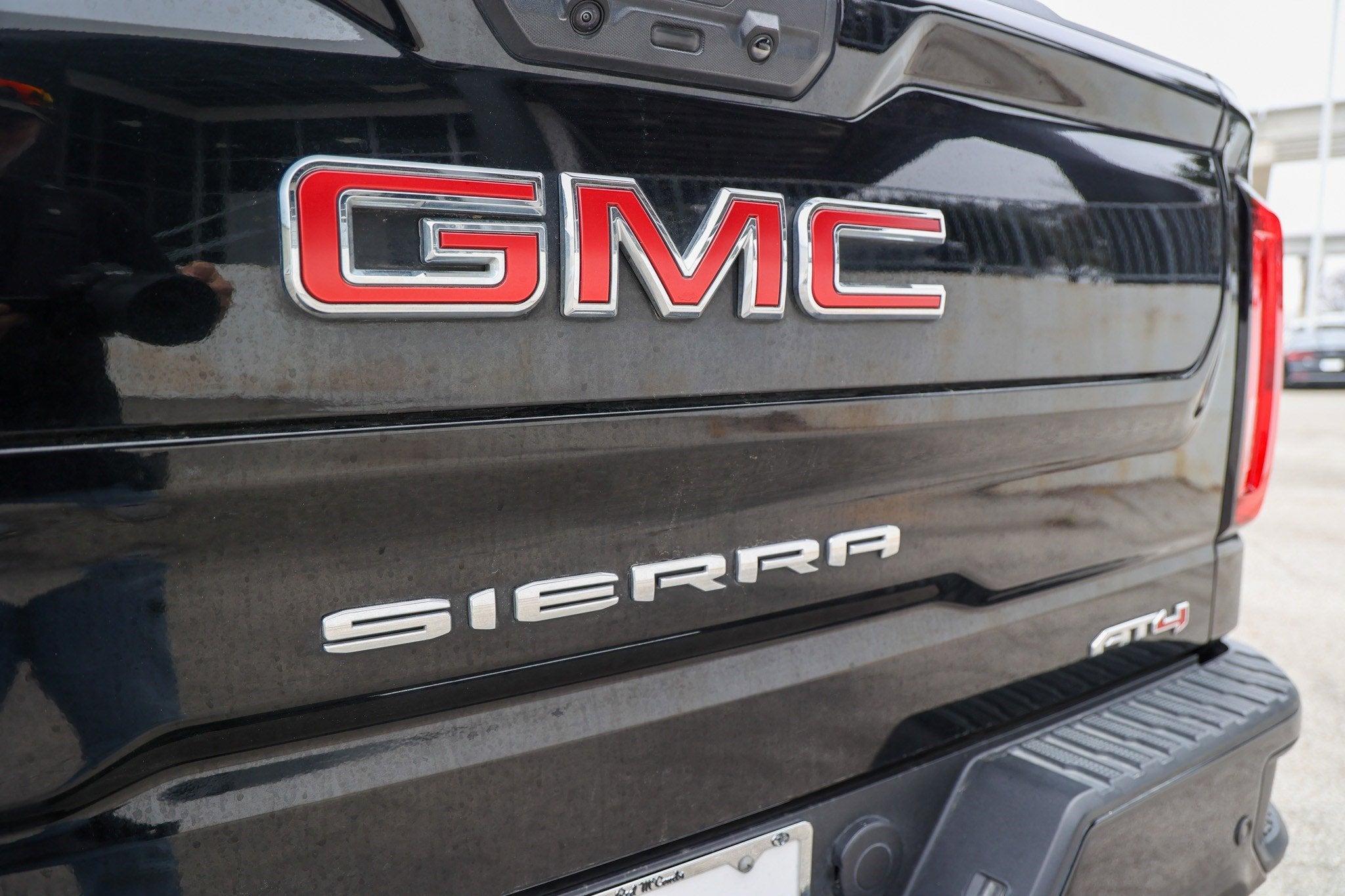 2024 GMC Sierra AT4