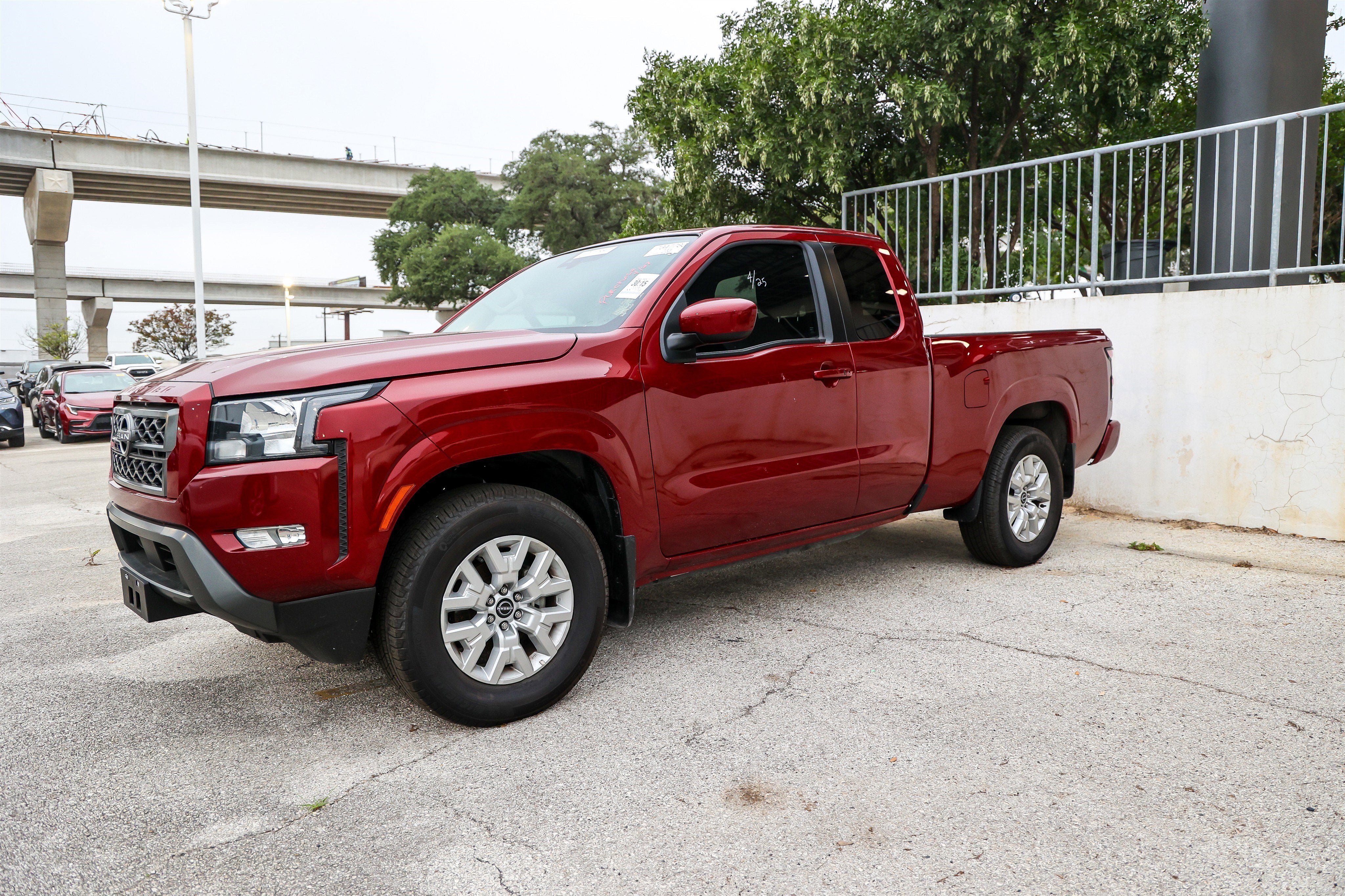 2024 Nissan Frontier SV