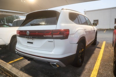 2024 Volkswagen Atlas 2.0T Peak Edition SE w/Technology