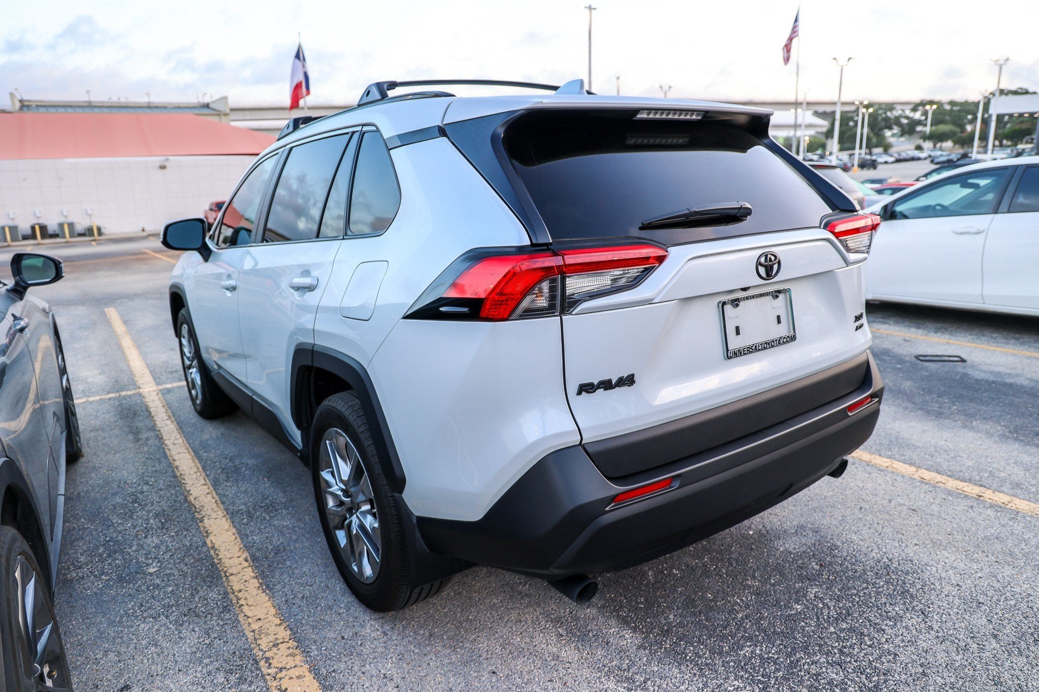 2025 Toyota RAV4 XLE Premium