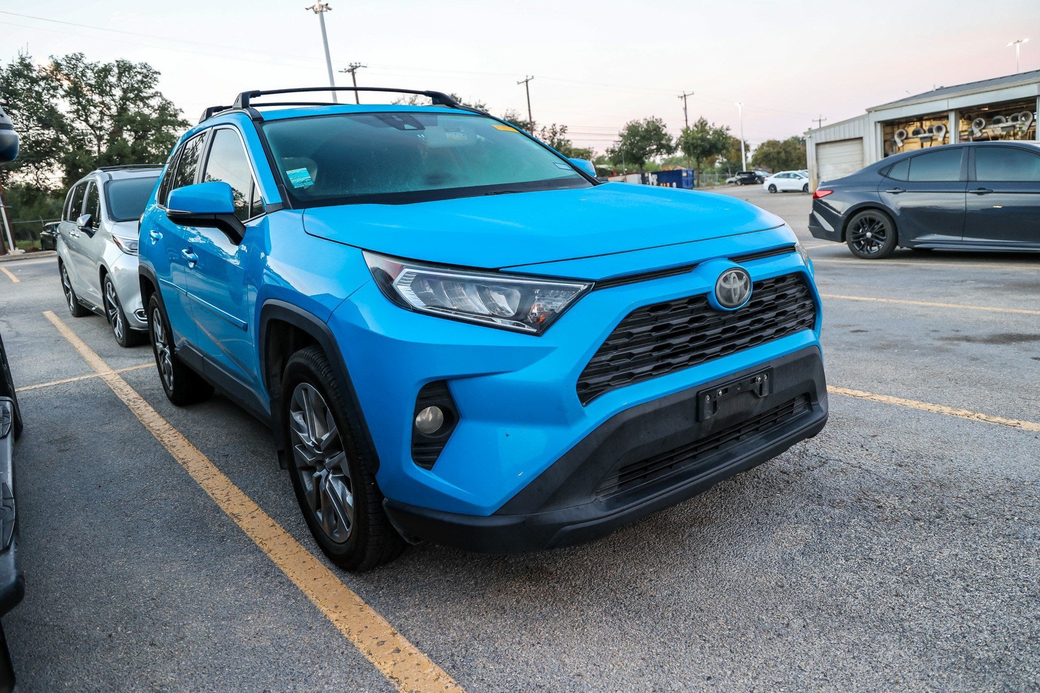 2020 Toyota RAV4 XLE Premium