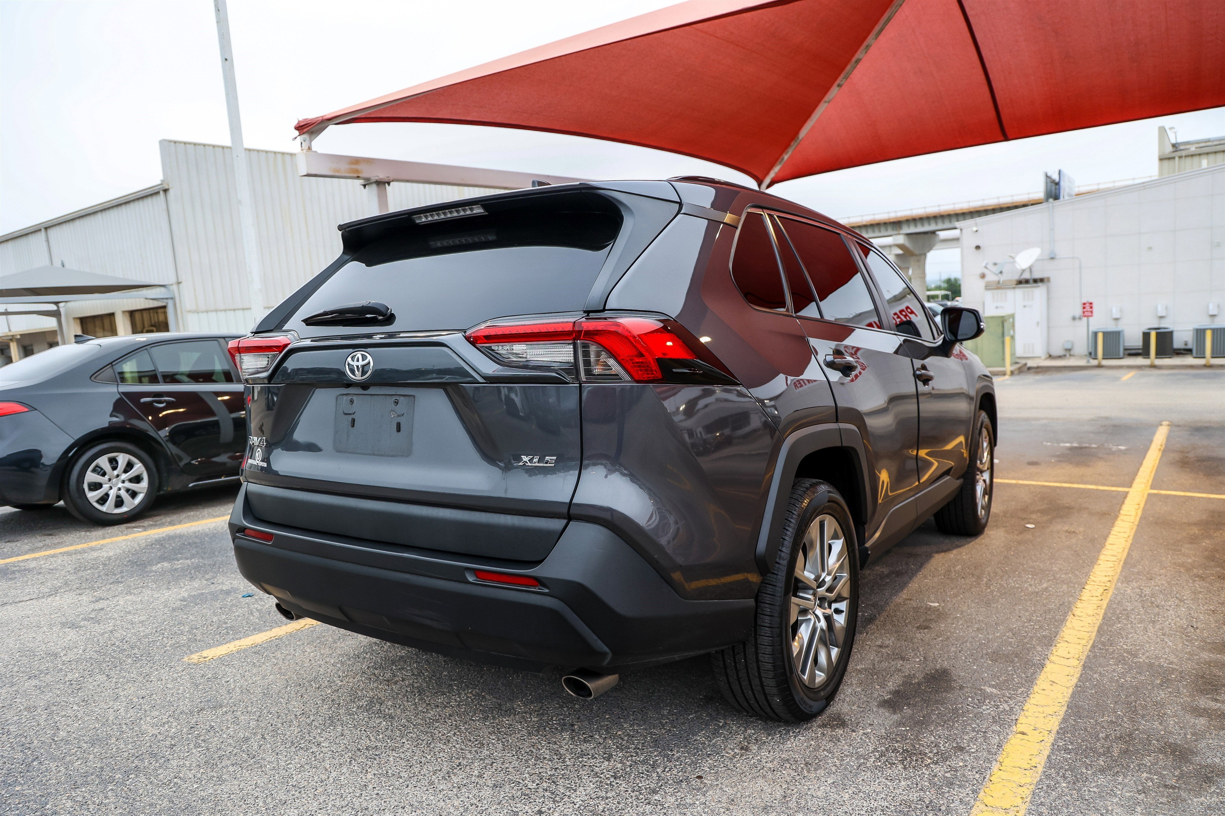 2021 Toyota RAV4 XLE Premium