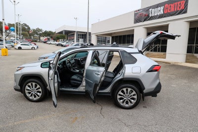 2025 Toyota RAV4 XLE Premium