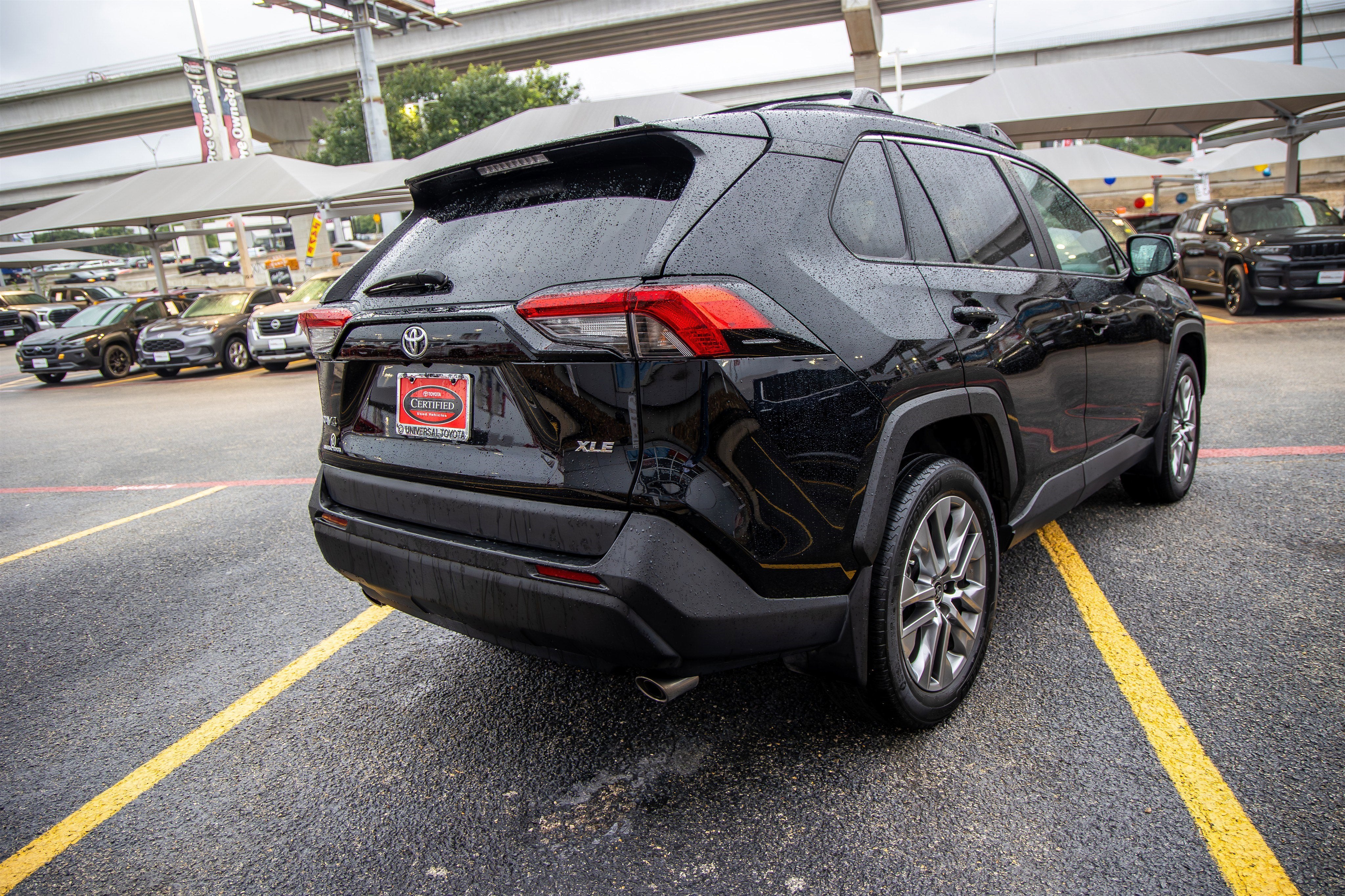 2023 Toyota RAV4 XLE Premium