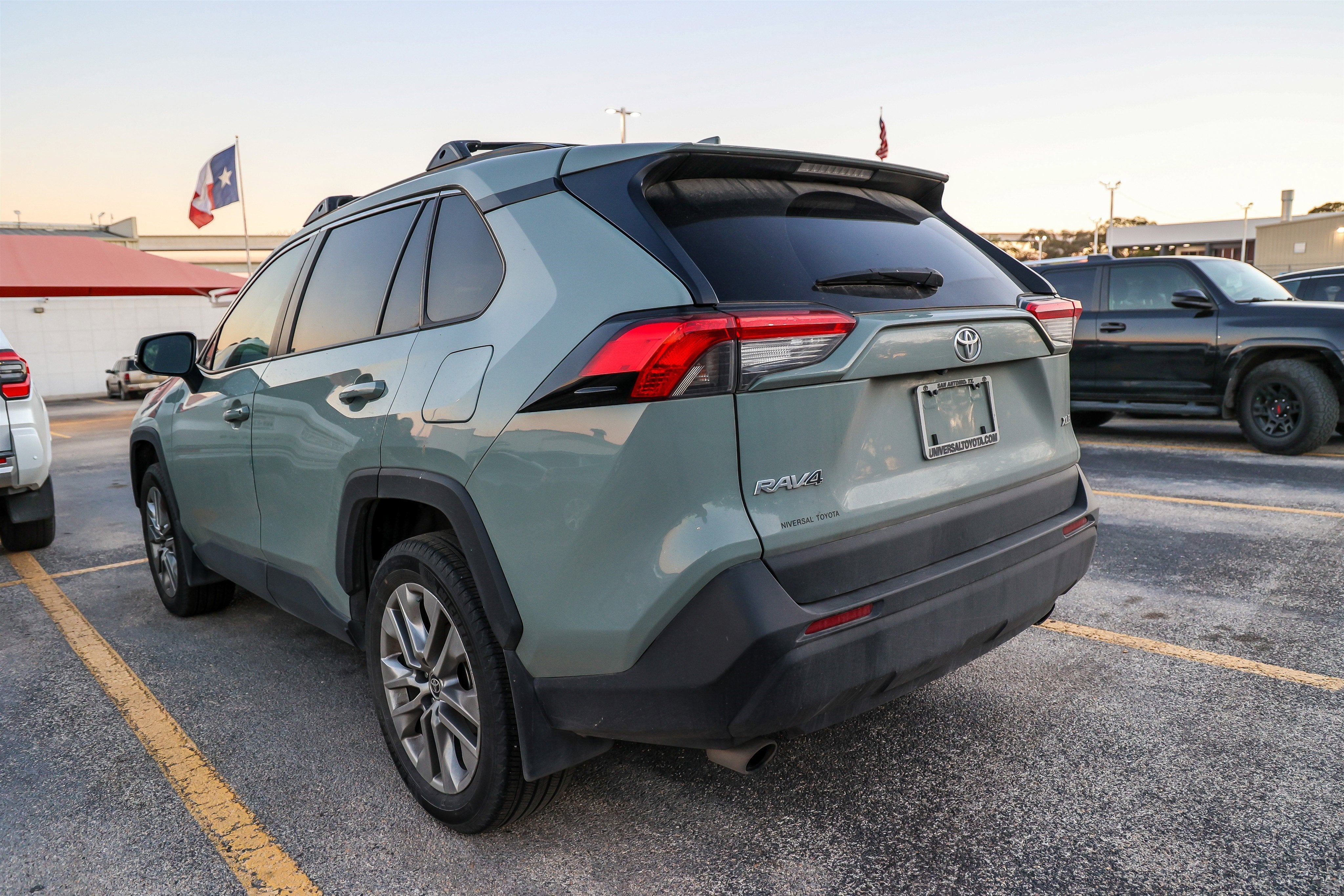 2023 Toyota RAV4 XLE Premium