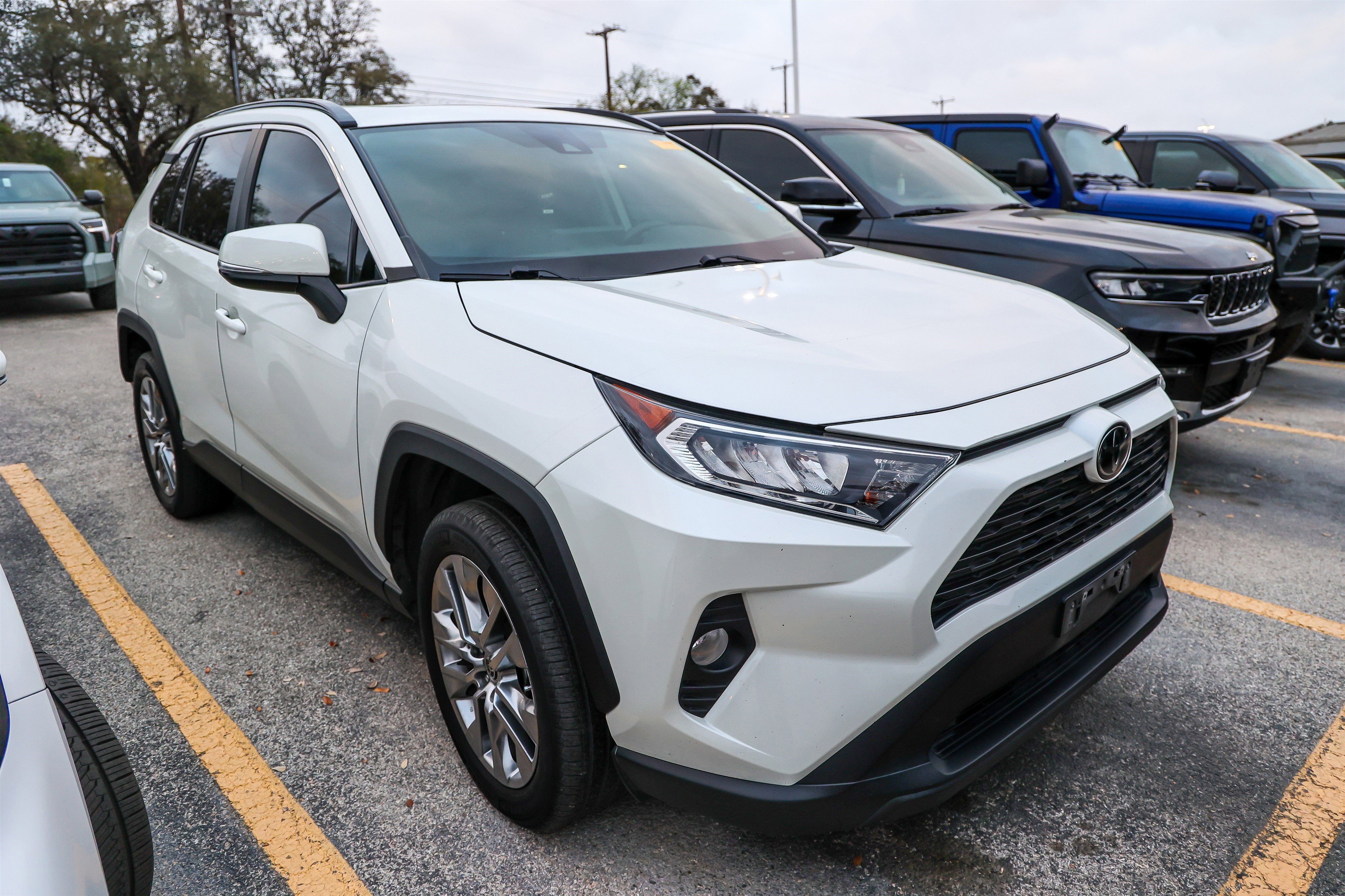 2021 Toyota RAV4 XLE Premium