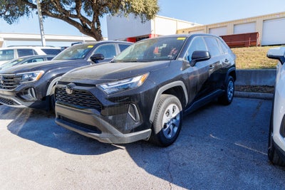2025 Toyota RAV4 LE