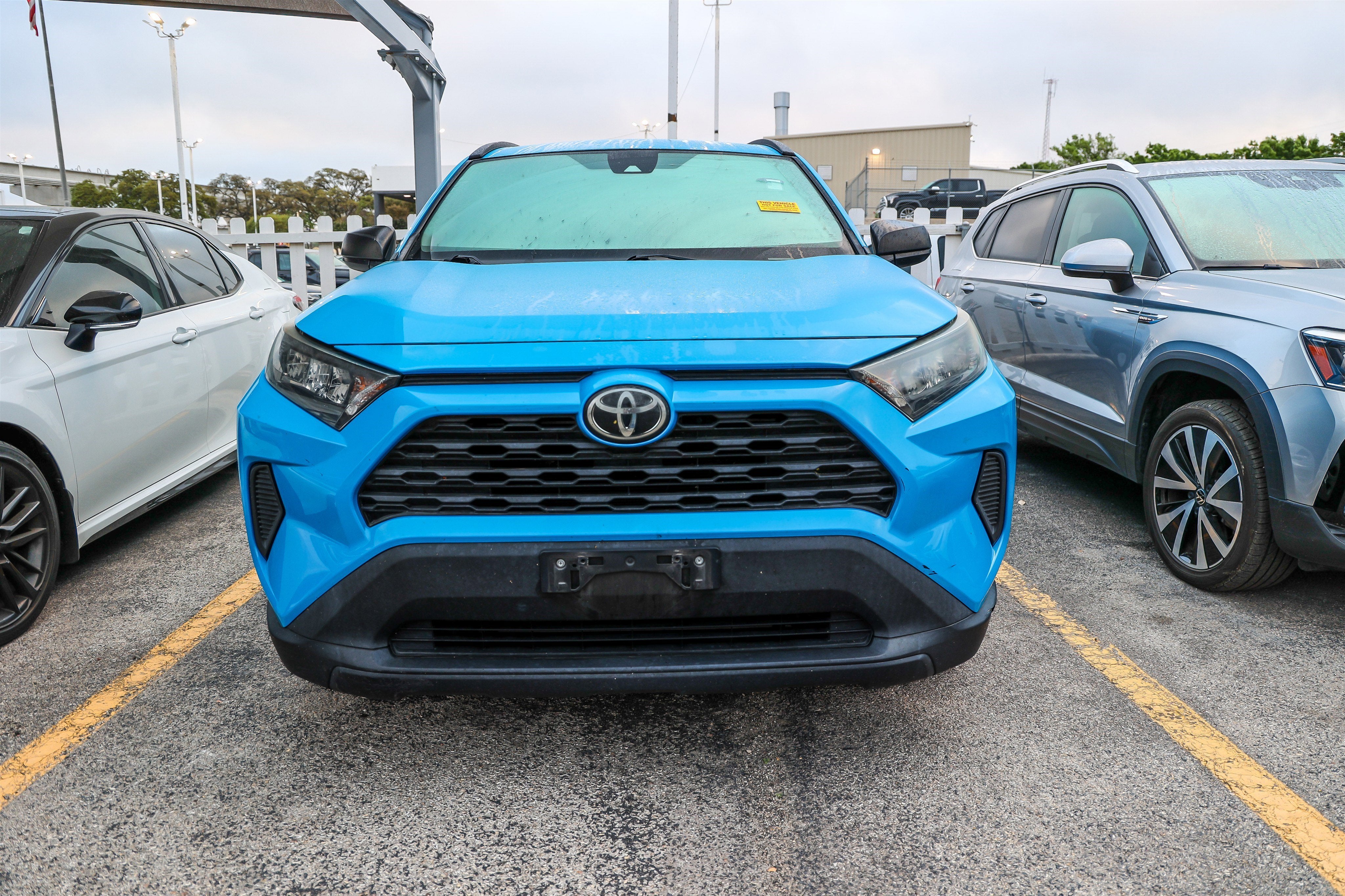 2020 Toyota RAV4 LE