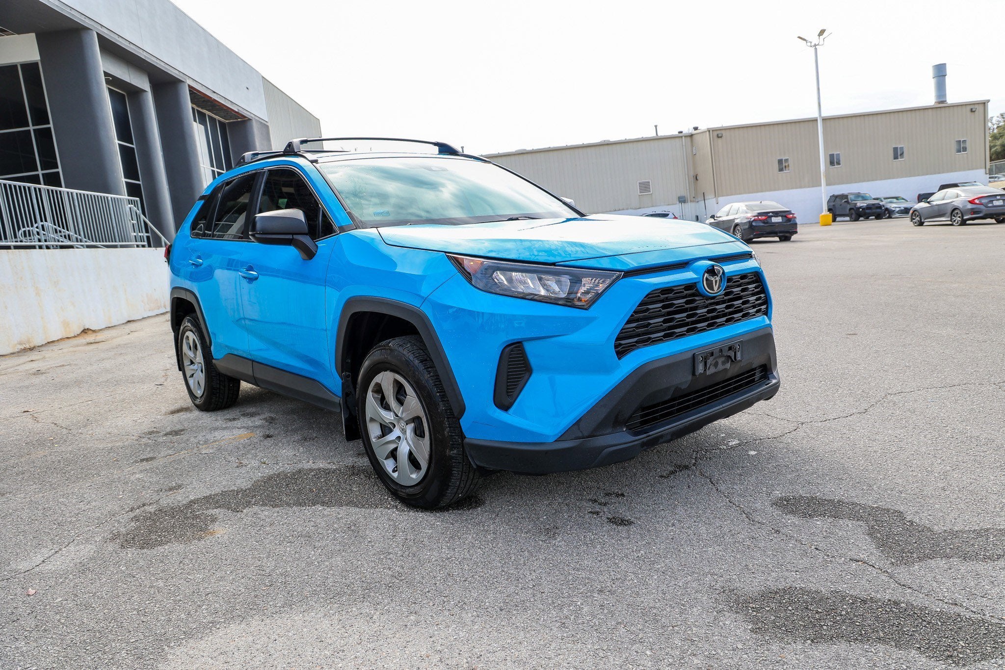 2020 Toyota RAV4 LE