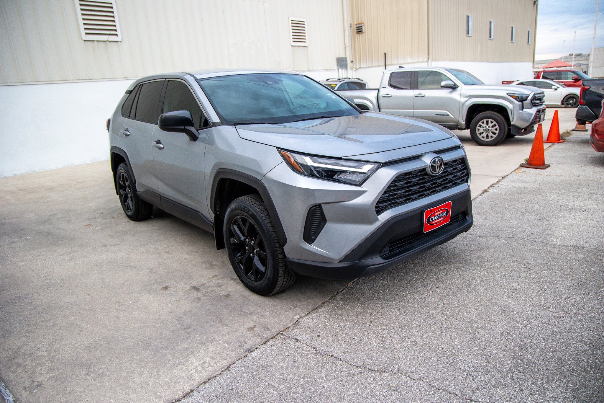2023 Toyota RAV4 LE