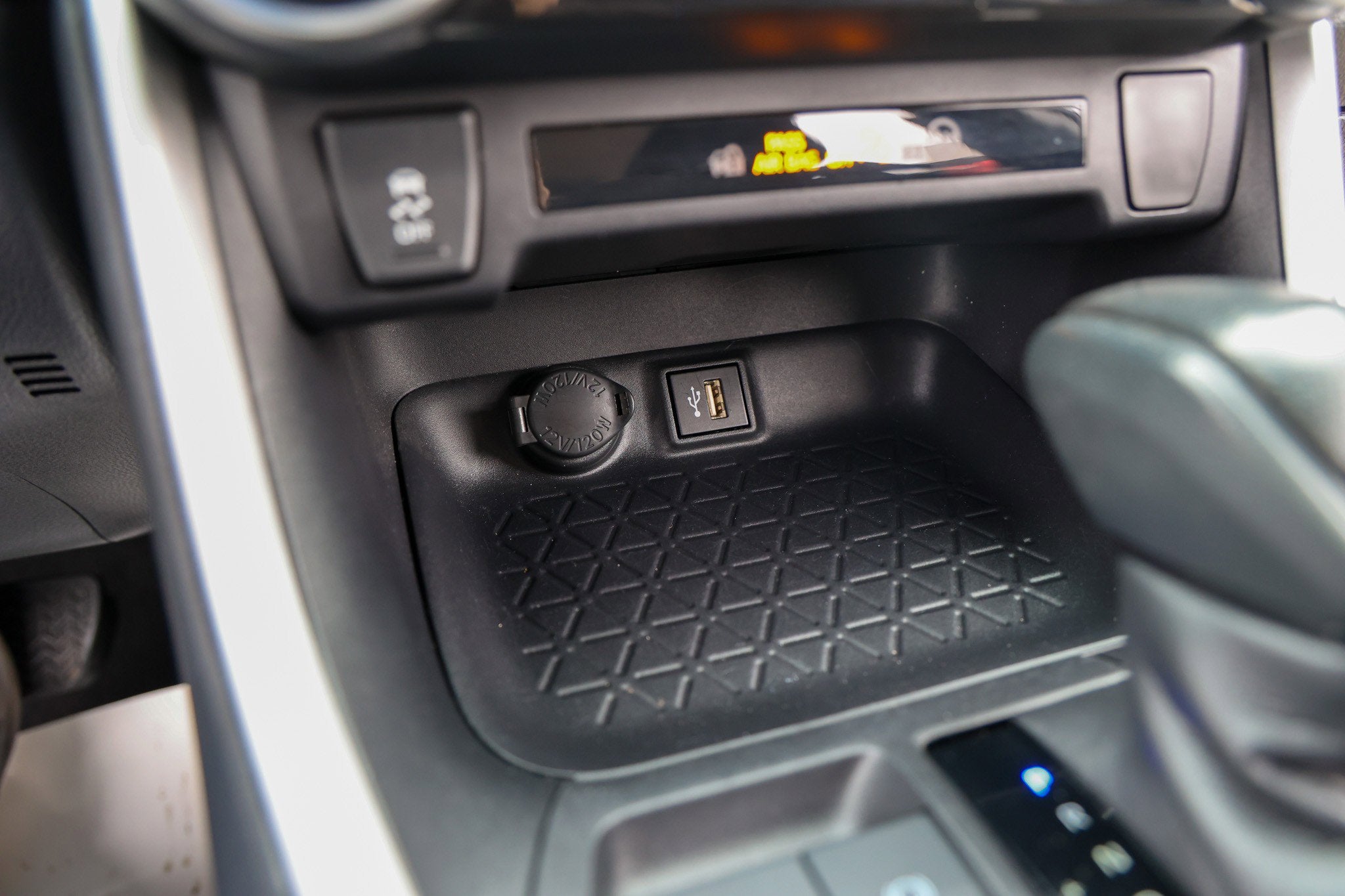 2024 Toyota RAV4 HYBRID Hybrid XLE