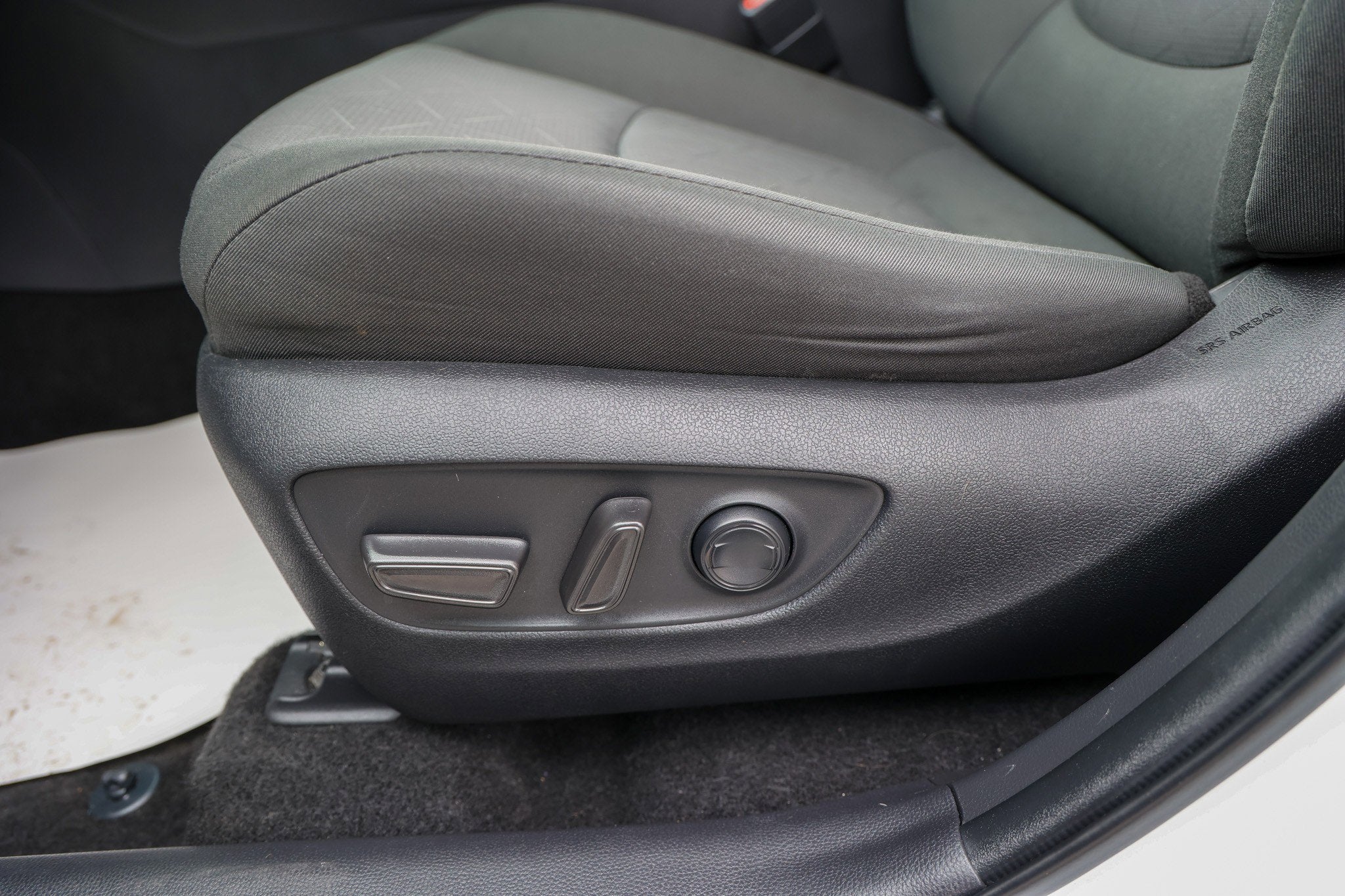 2024 Toyota RAV4 HYBRID Hybrid XLE