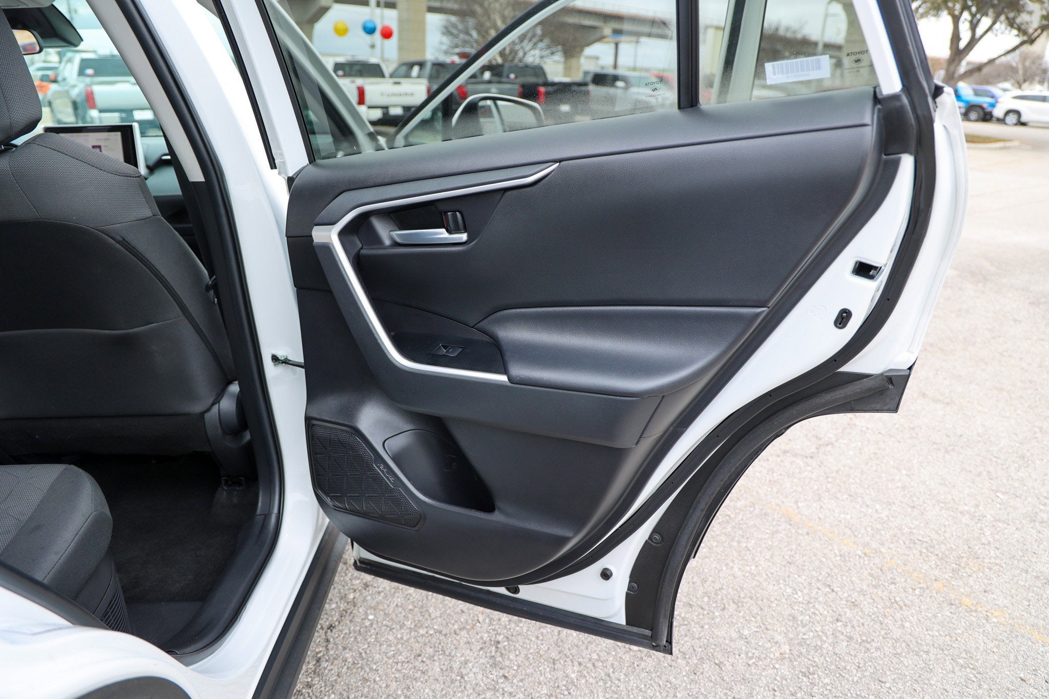 2024 Toyota RAV4 HYBRID Hybrid XLE