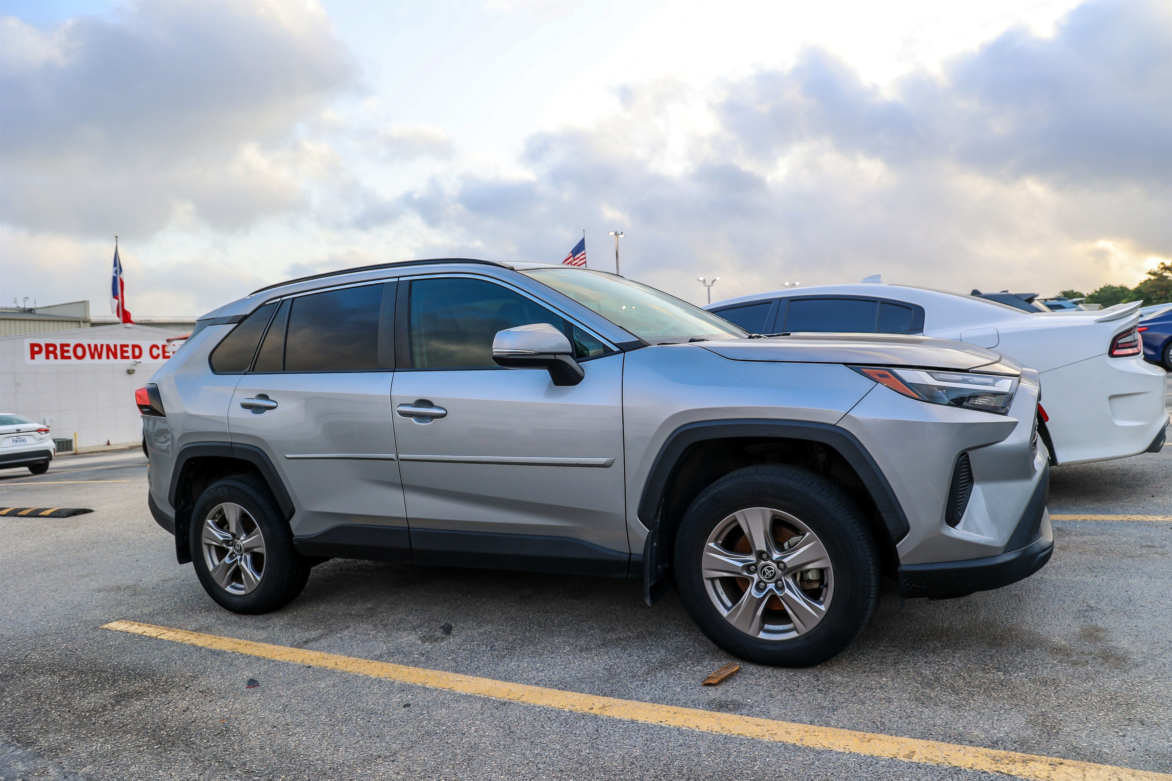 2022 Toyota RAV4 XLE