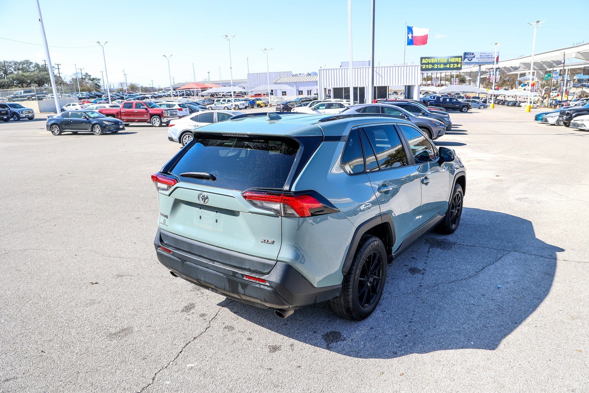 2020 Toyota RAV4 XLE