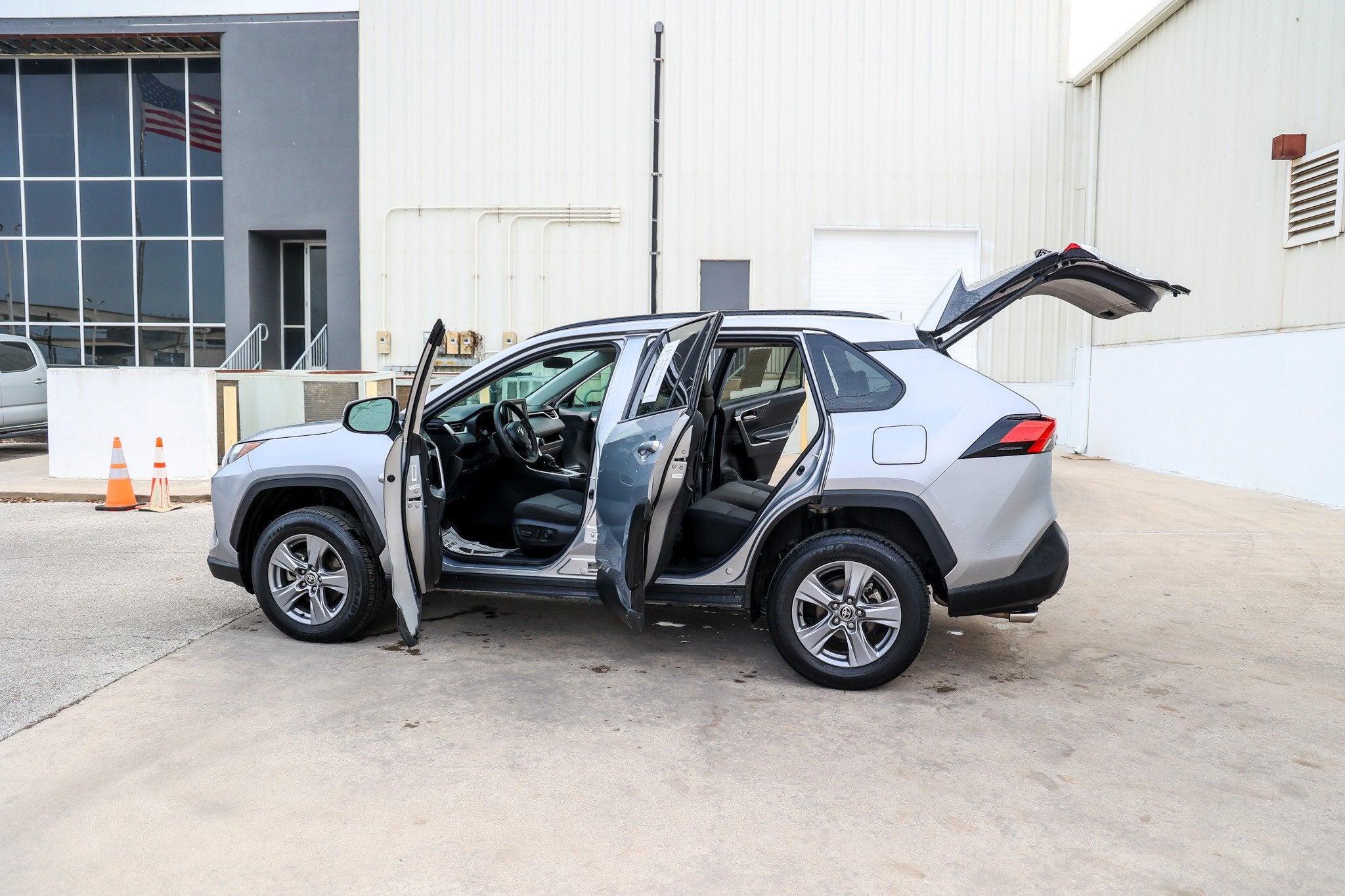 2022 Toyota RAV4 XLE