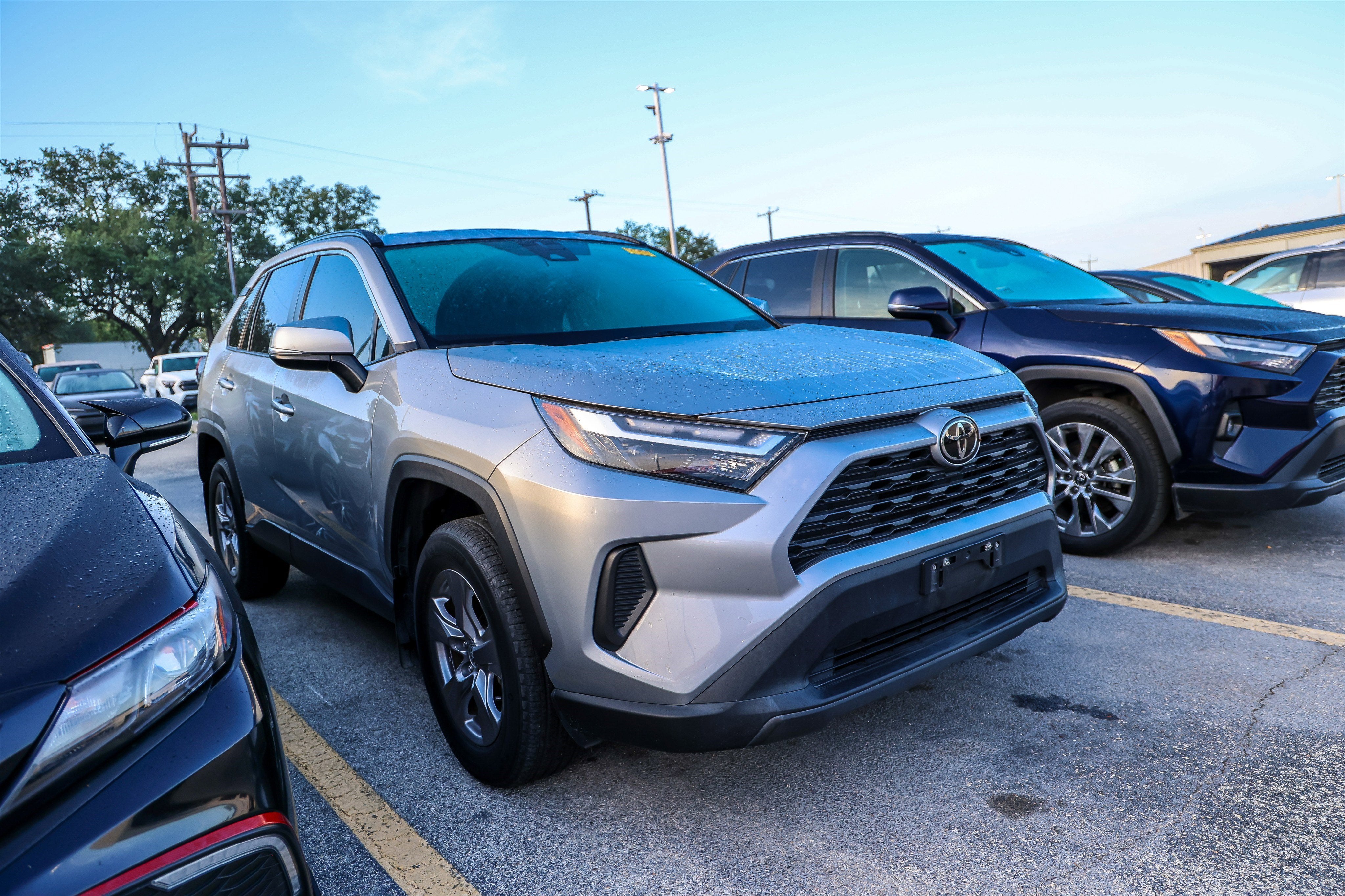 2022 Toyota RAV4 XLE