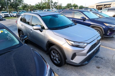 2022 Toyota RAV4 XLE