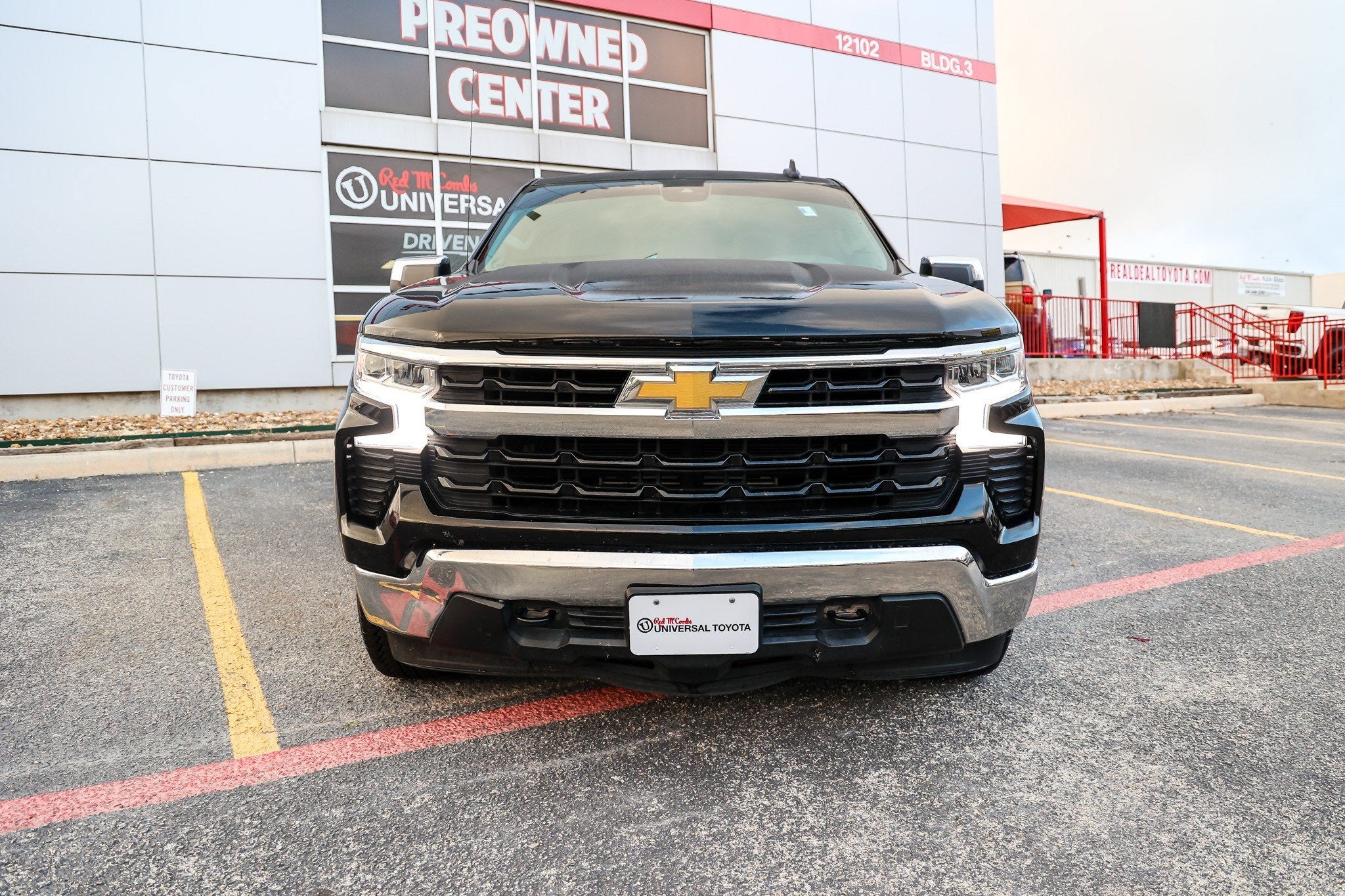 2023 Chevrolet Silverado LT