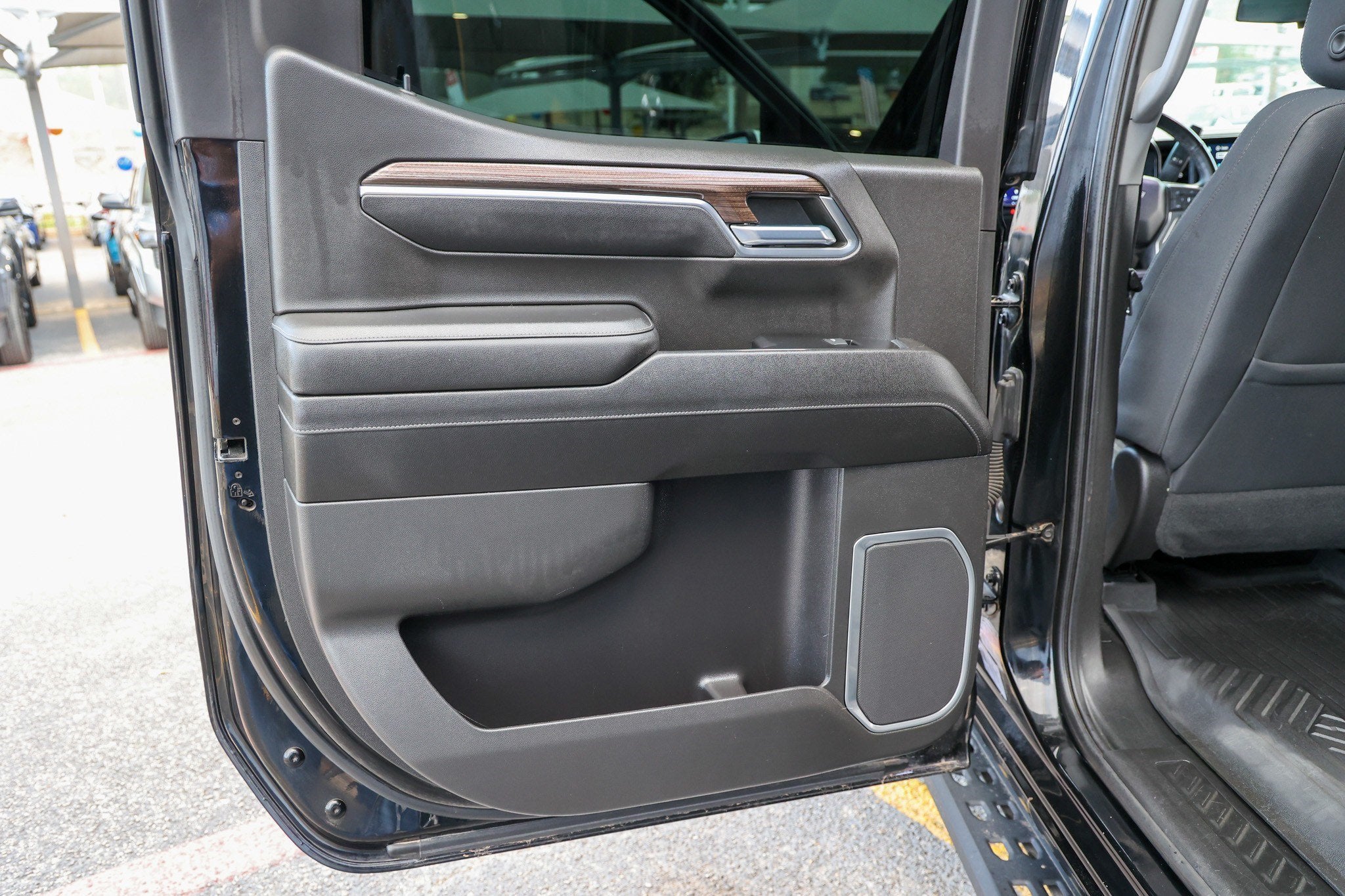 2023 Chevrolet Silverado LT