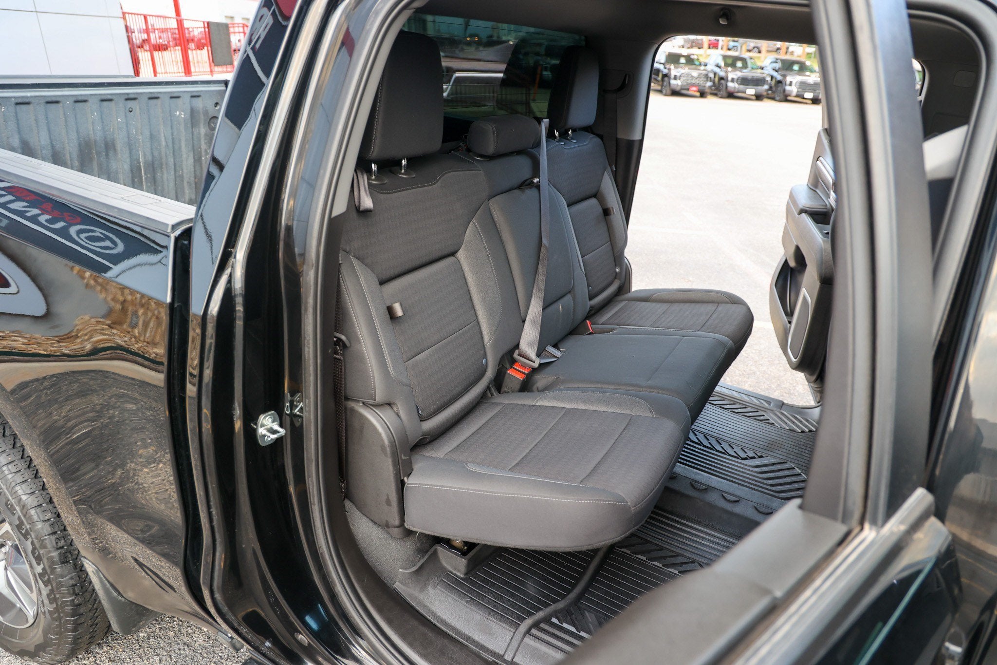 2023 Chevrolet Silverado LT
