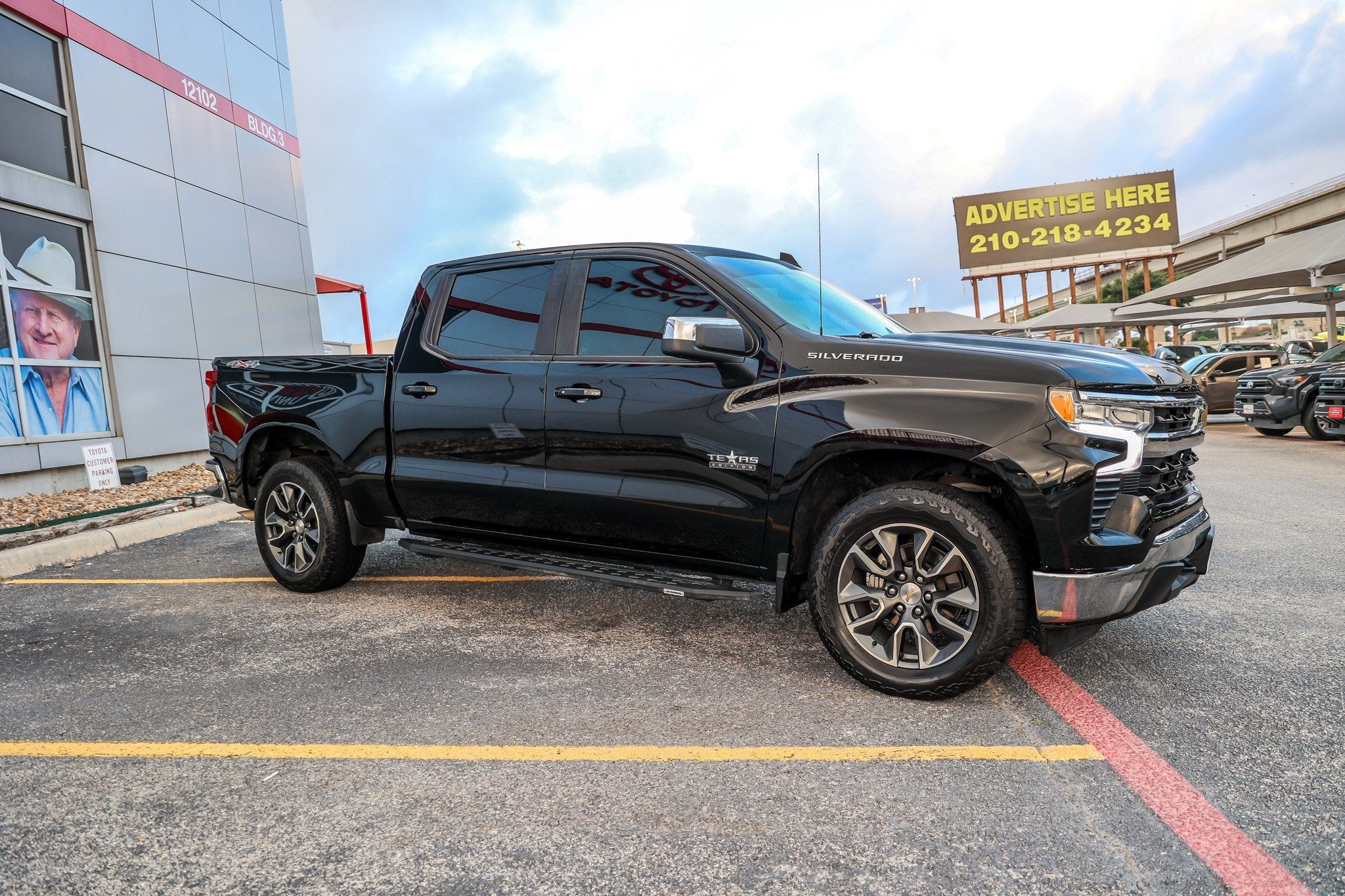2023 Chevrolet Silverado LT