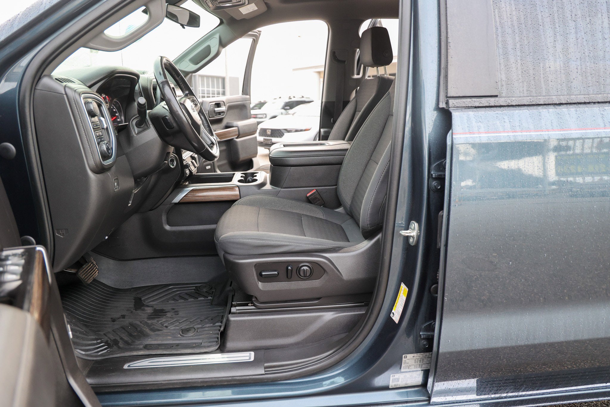 2020 Chevrolet Silverado RST