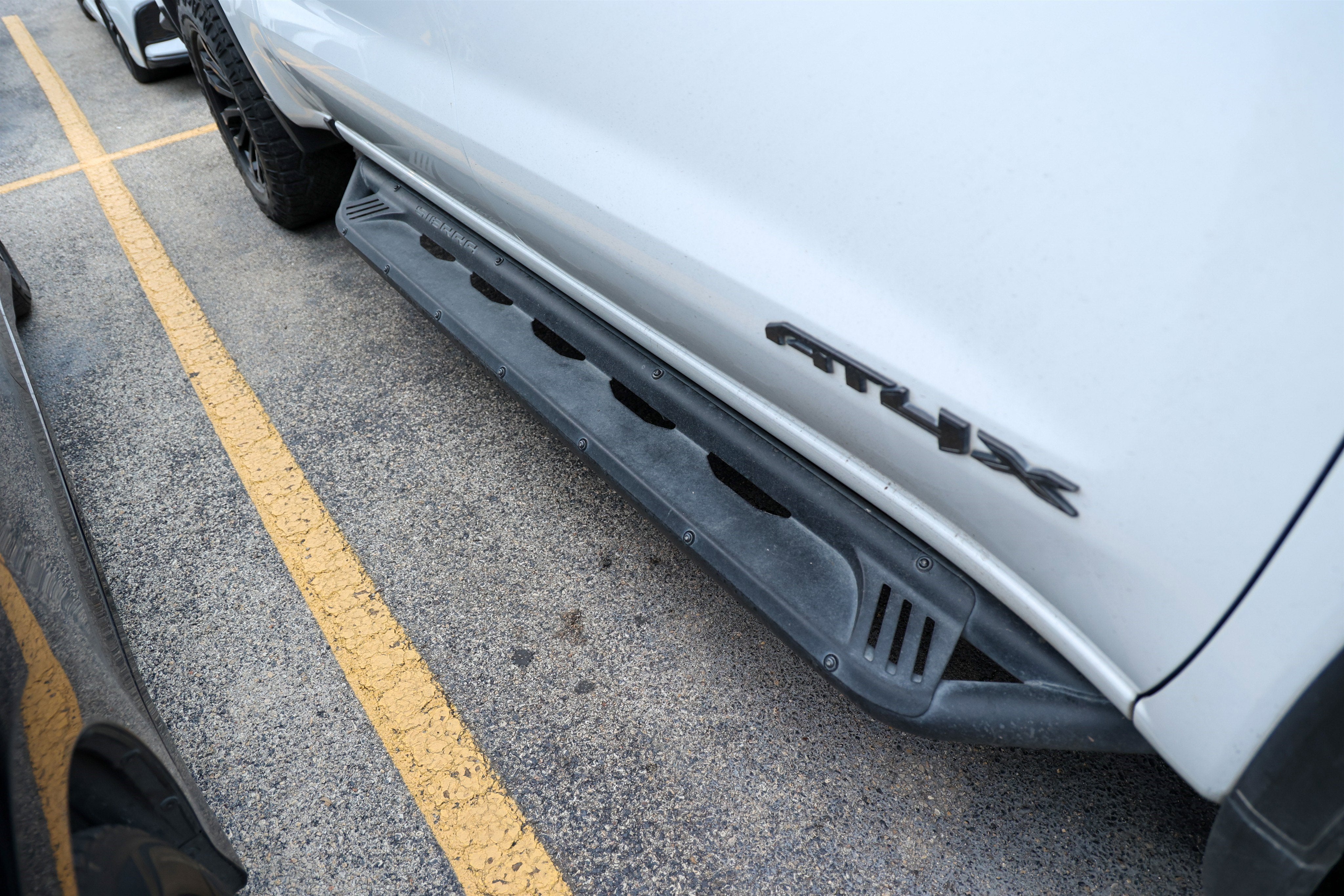 2023 GMC Sierra AT4X