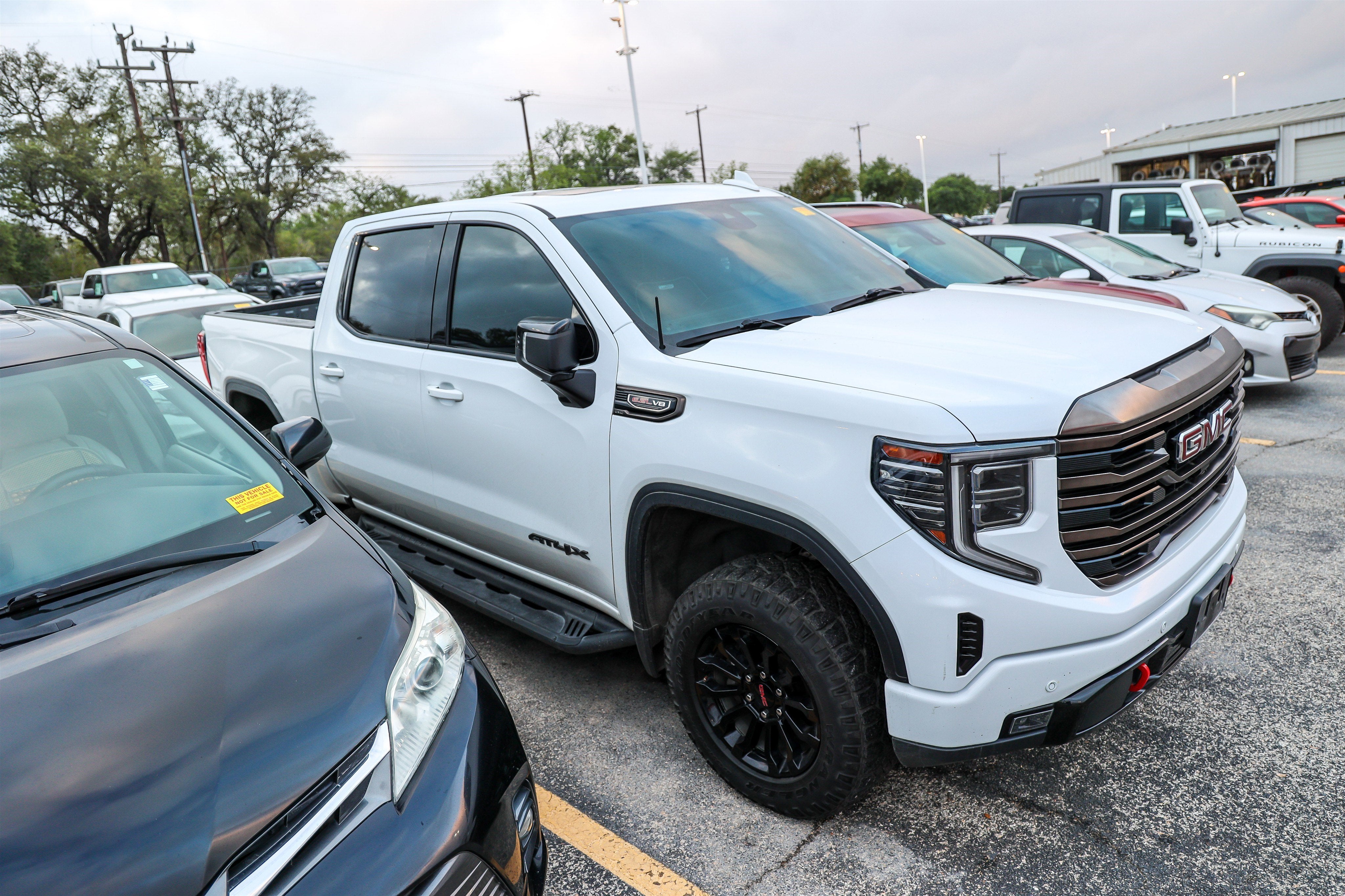 2023 GMC Sierra AT4X