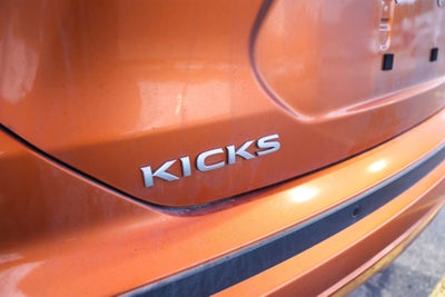 2021 Nissan Kicks SR